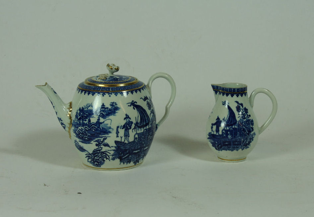 A late 18th century Worcester blue painted porcelain part tea set