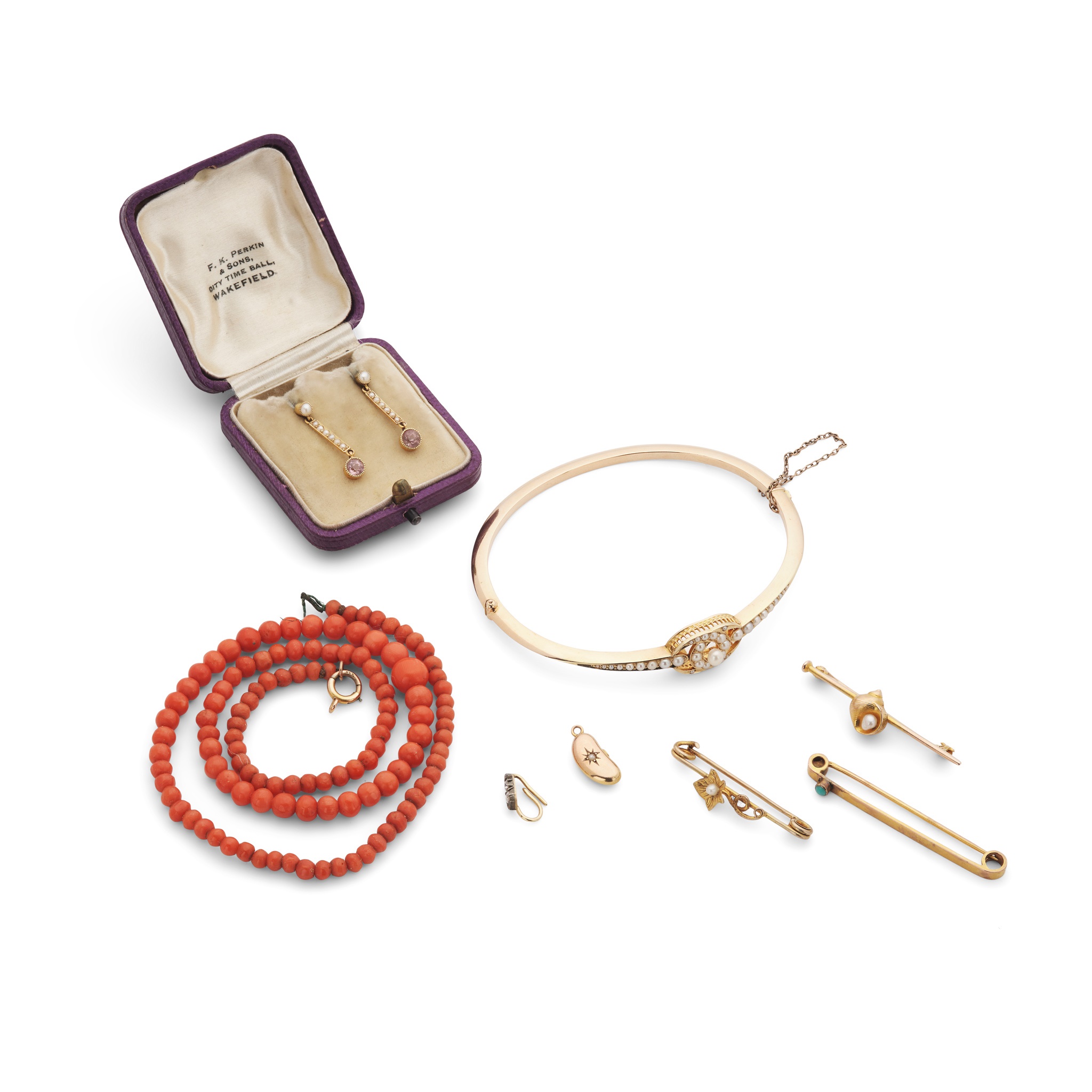 A collection of jewellery