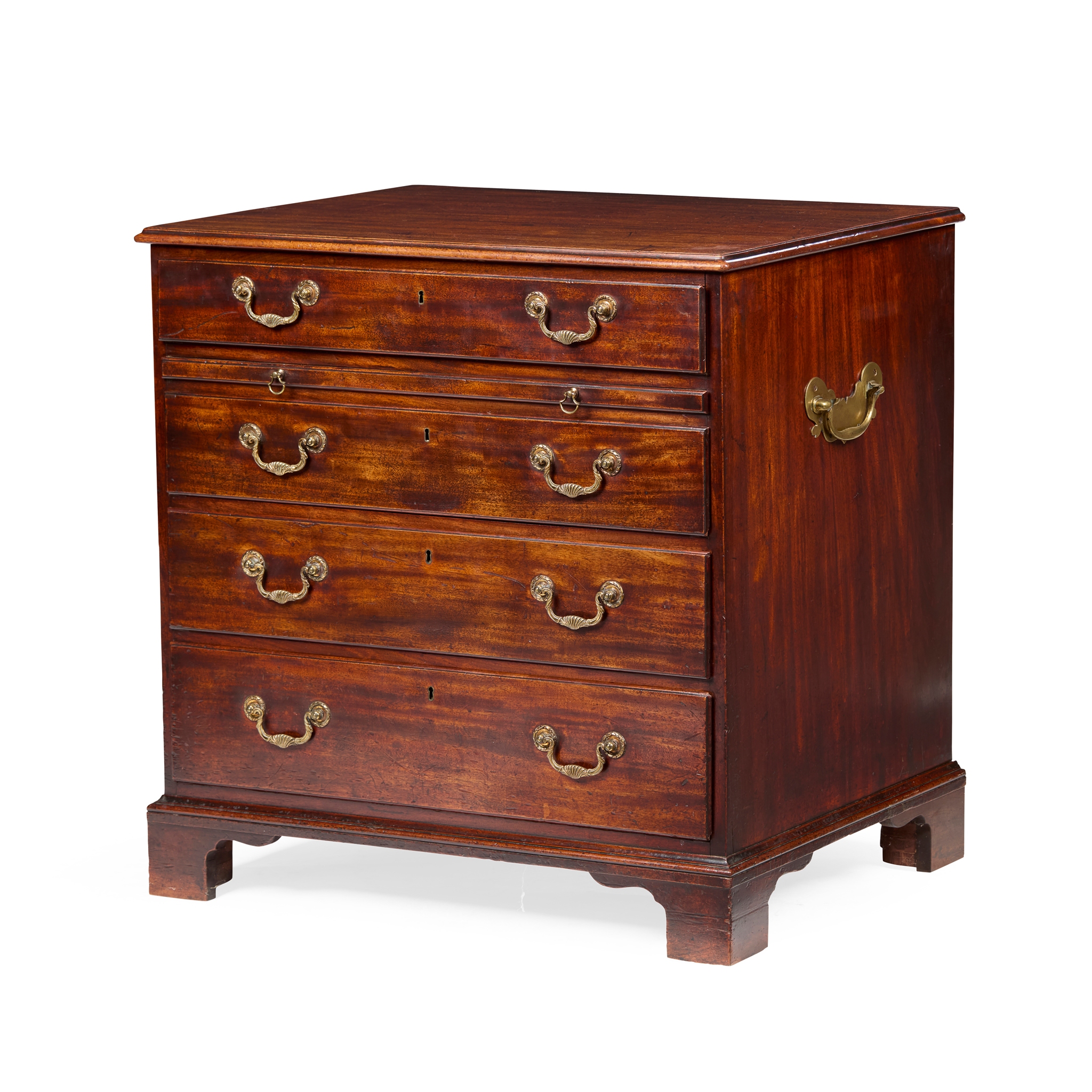 GEORGE III MAHOGANY CHEST OF DRAWERS