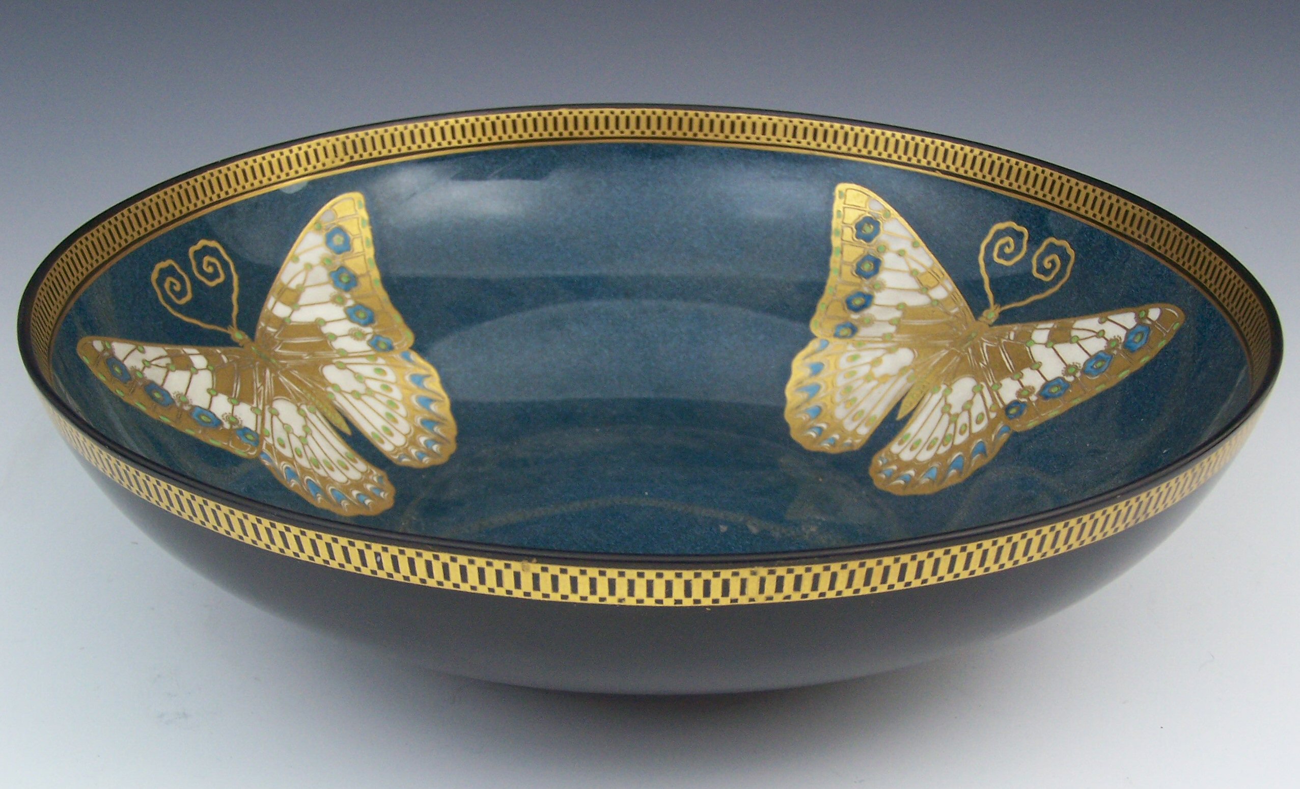 A Royal Worcester circular bowl,