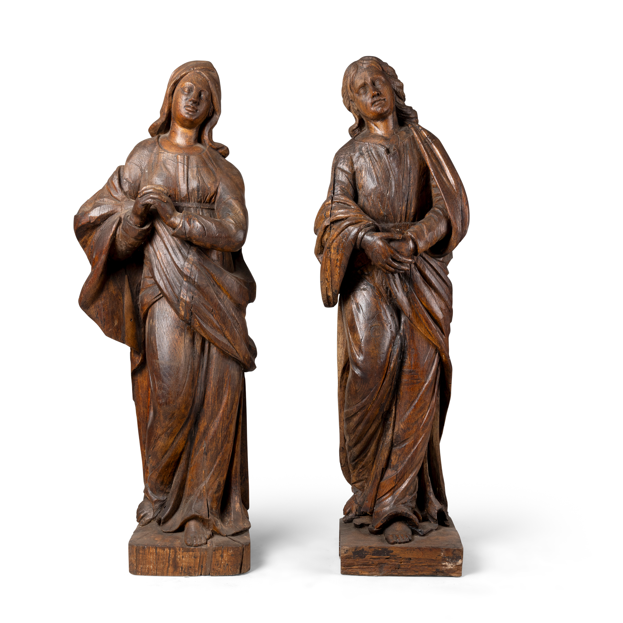 A PAIR CARVED OAK FIGURES DEVOTIONAL FEMALE FIGURES