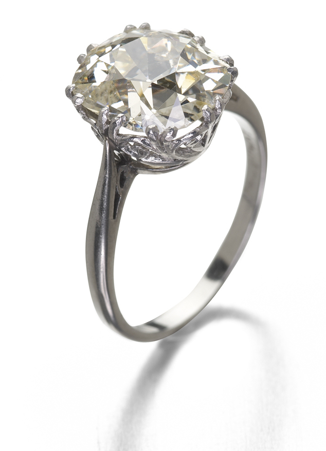 An 18ct white gold and platinum mounted diamond single-stone ring,