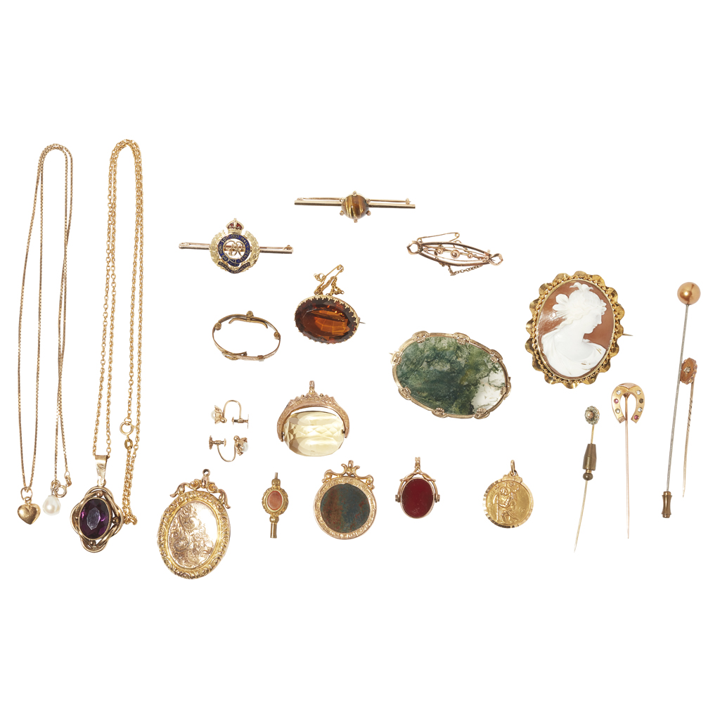 A collection of gem set jewellery
