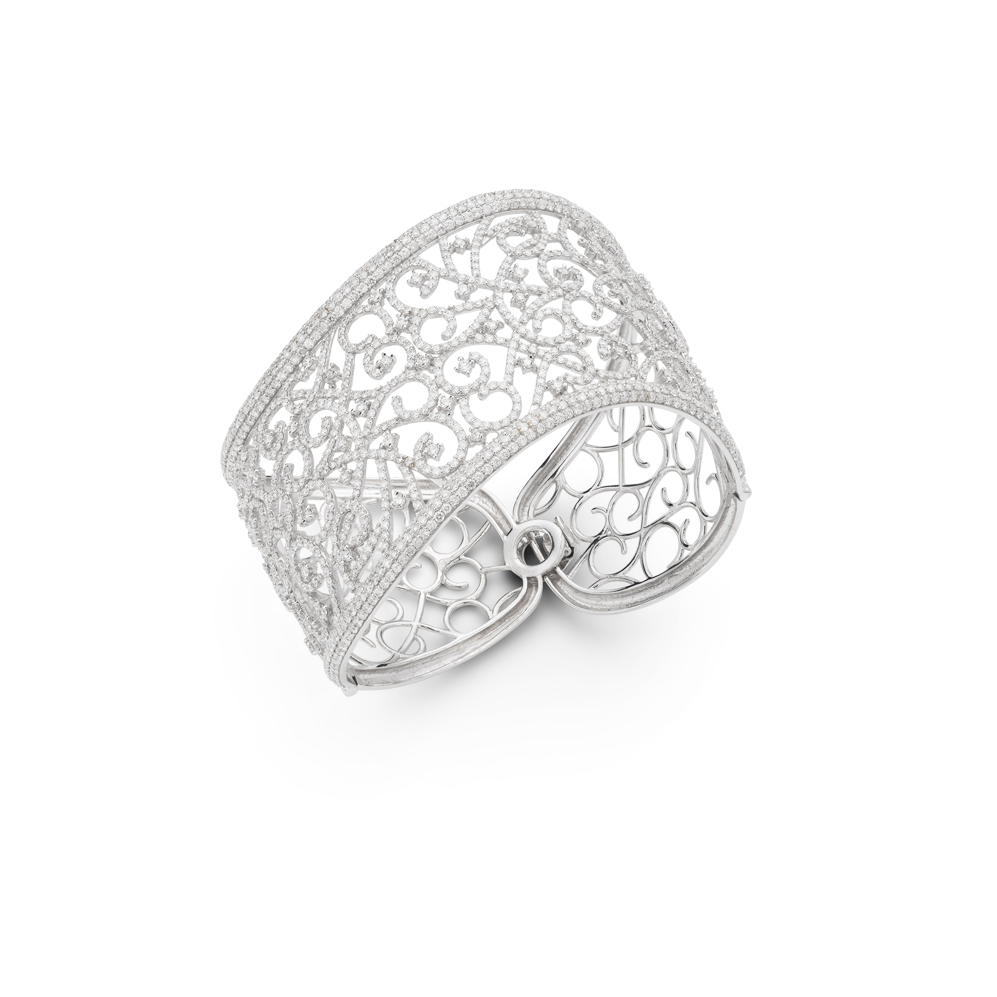 A diamond scrollwork bangle