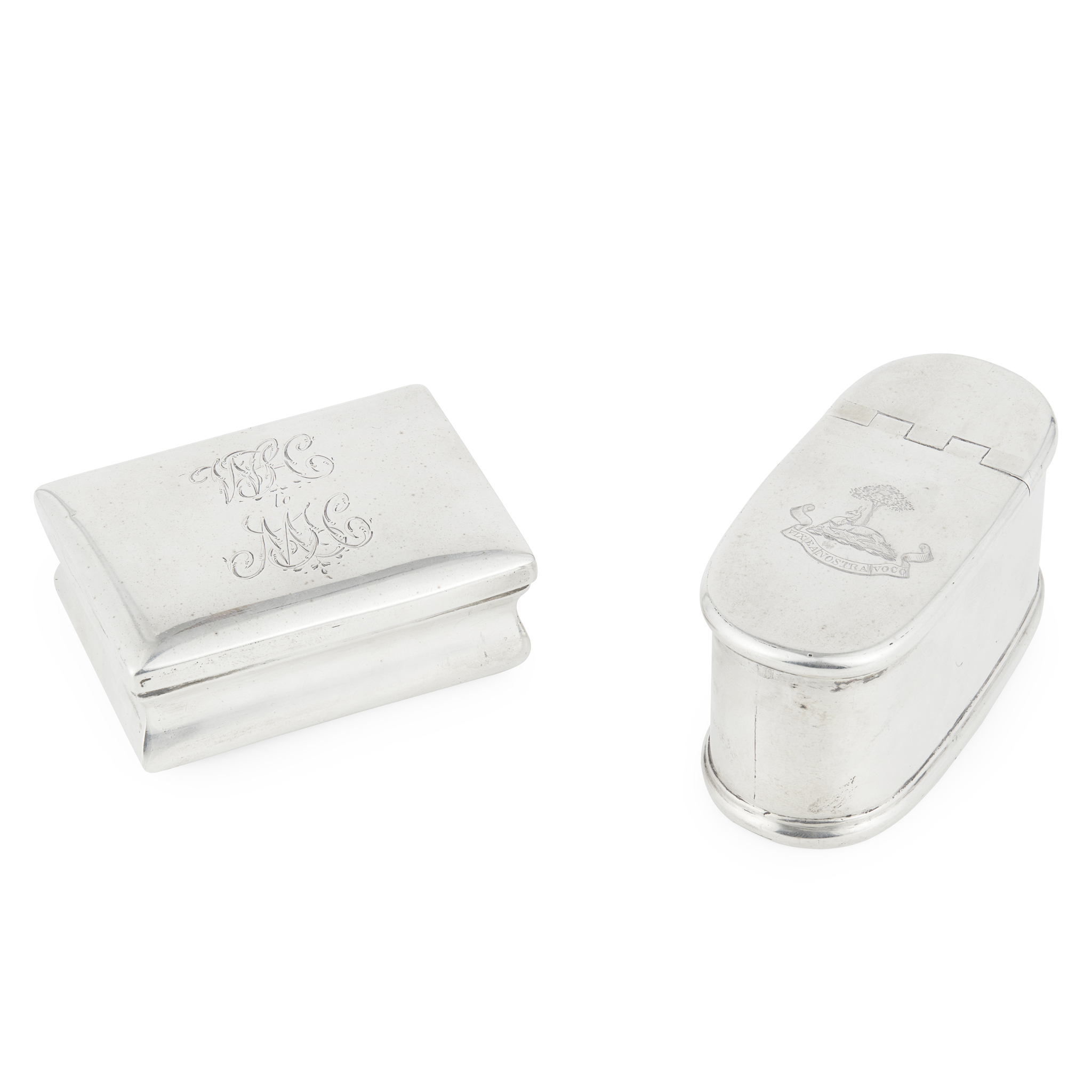 A GEORGE III SNUFF BOX