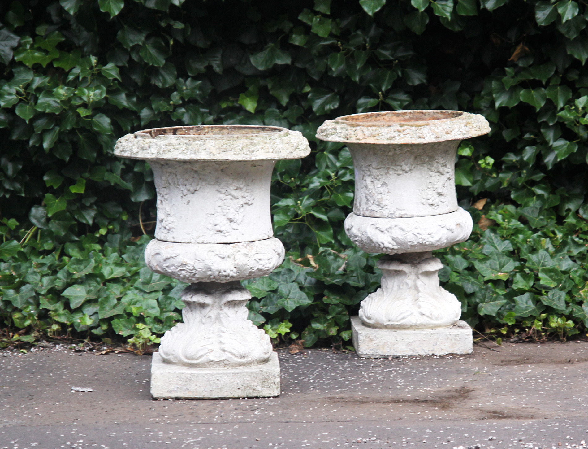 PAIR OF TERRACOTTA PLANTERS ON STAND (WILLIAM COMBE, DALKEITH)