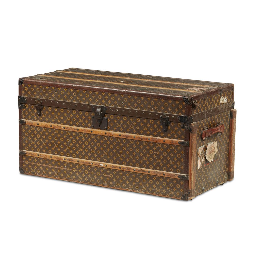 LOUIS VUITTON LEATHER AND ASH STEAMER TRUNK