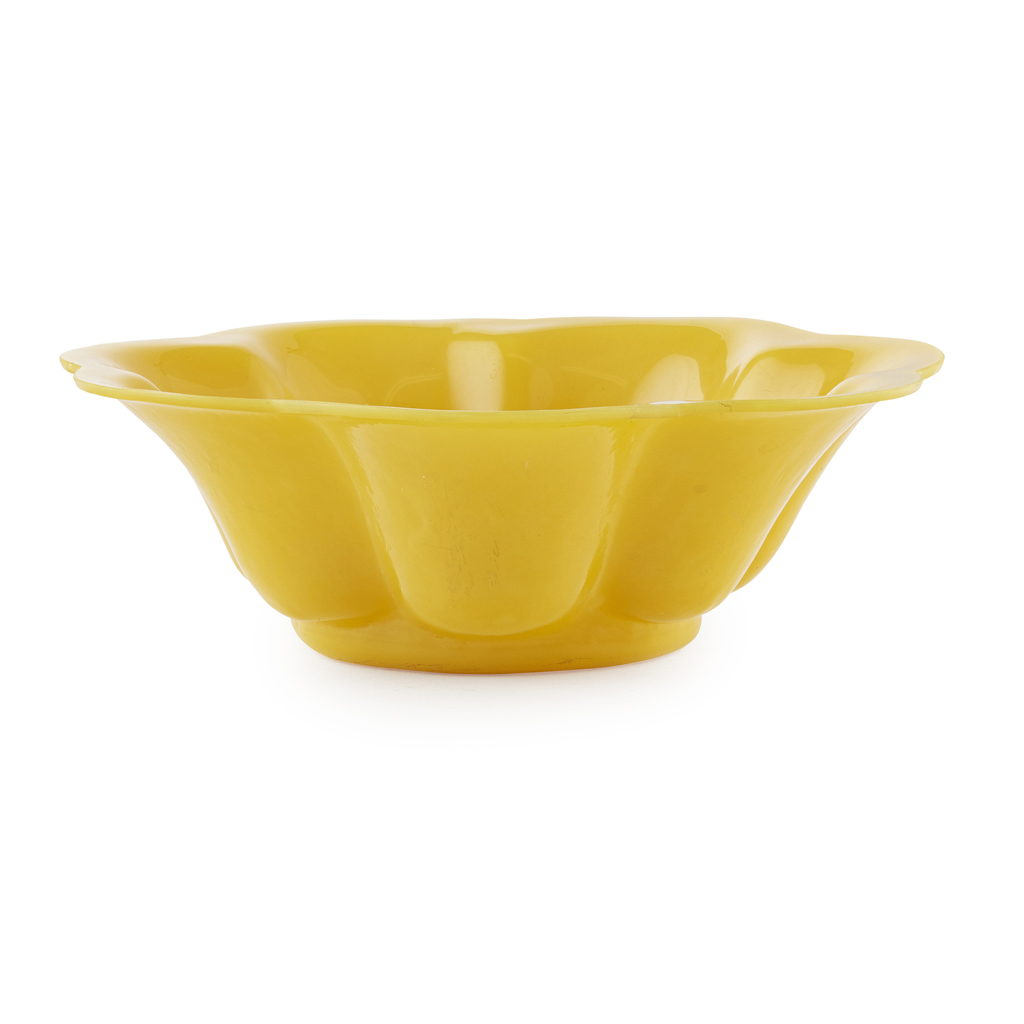YELLOW GLASS FLORIFORM BOWL