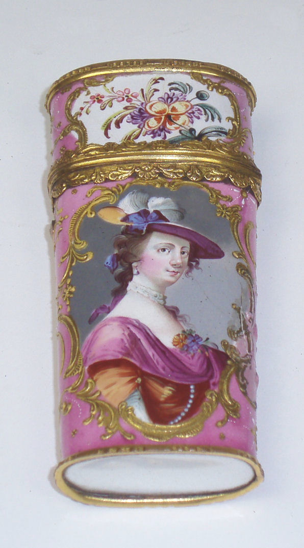ENAMEL AND GILT METAL MOUNTED ETUI