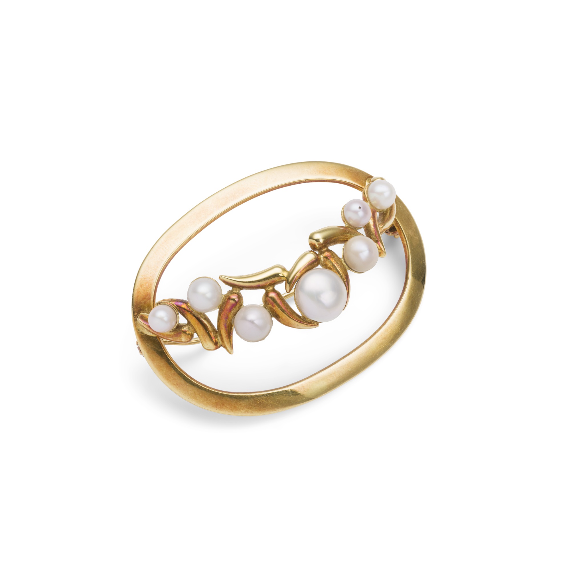 Jamieson & Carry: A Scottish freshwater pearl brooch