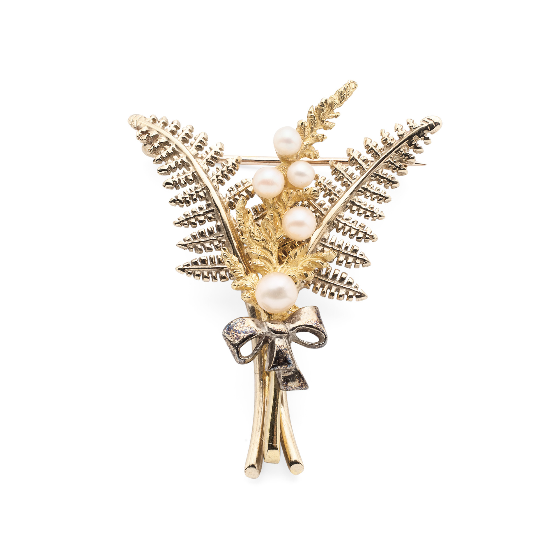 CARINCROSS - a Scottish fresh water pearl fern brooch