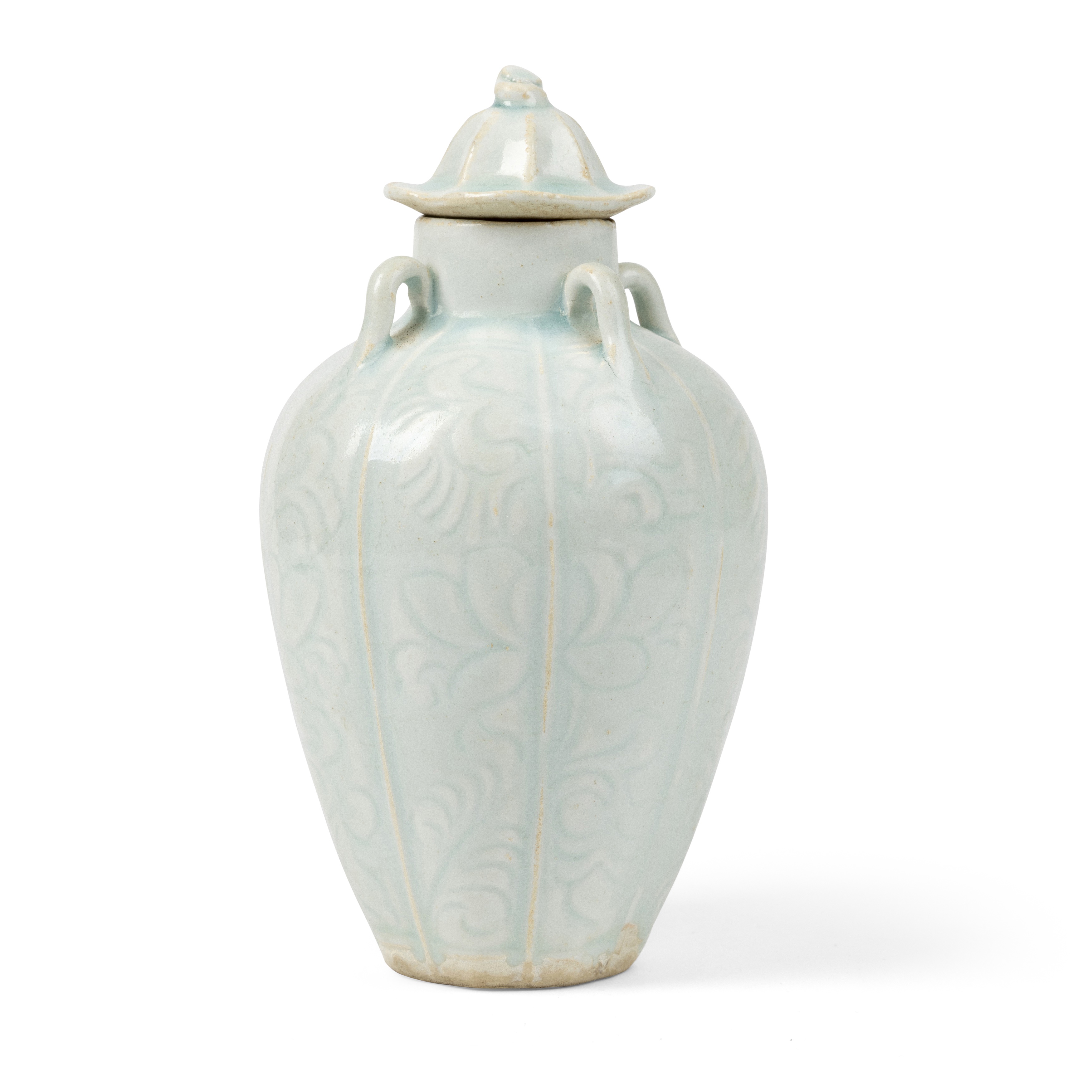QINGBAI 'FLOWER' LOBED VASE WITH COVER
