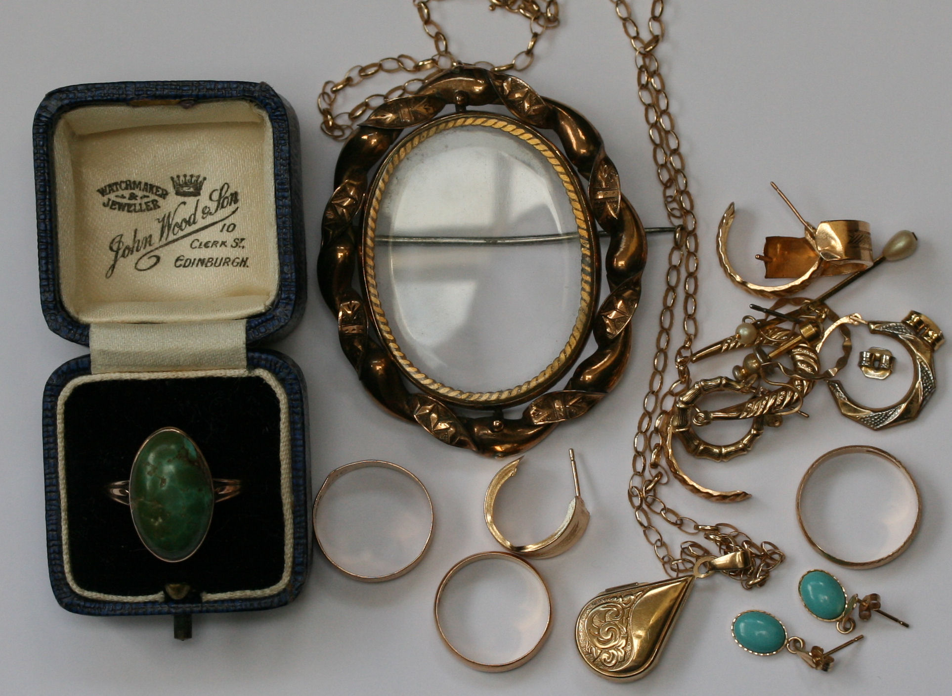 A collection of mostly gold items,