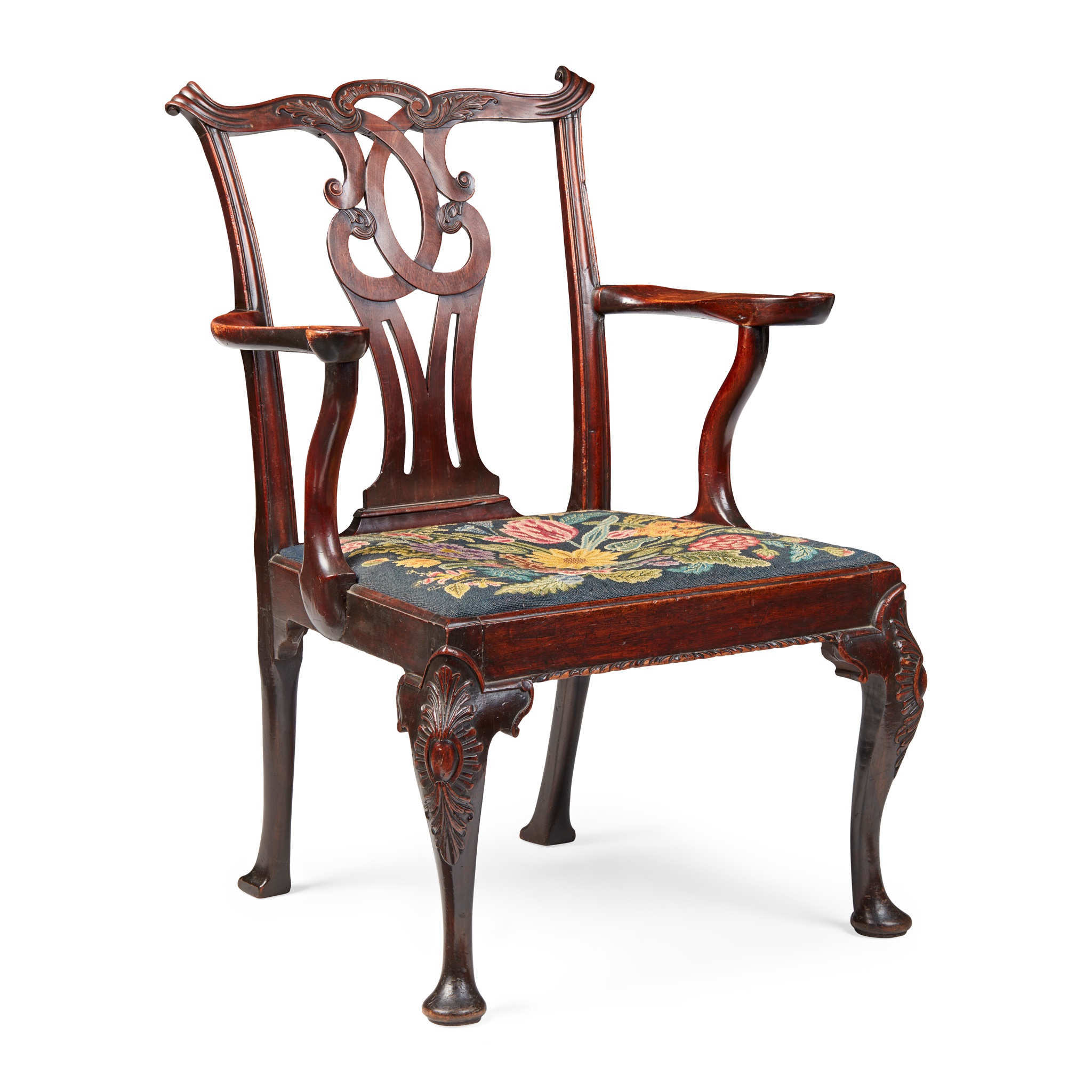 GEORGE III MAHOGANY ARMCHAIR, IN THE MANNER OF THOMAS CHIPPENDALE