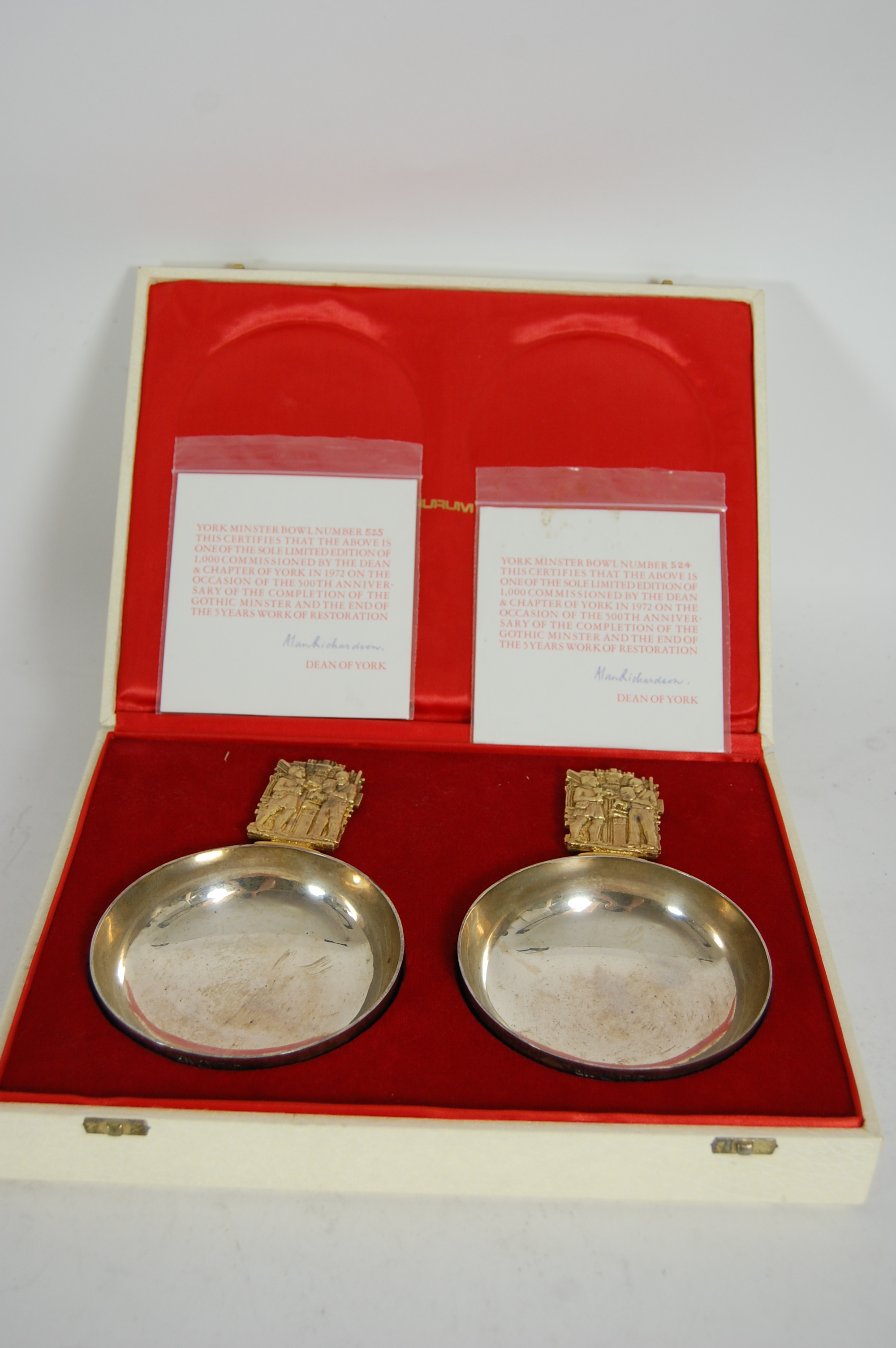 A pair of modern commemorative dishes