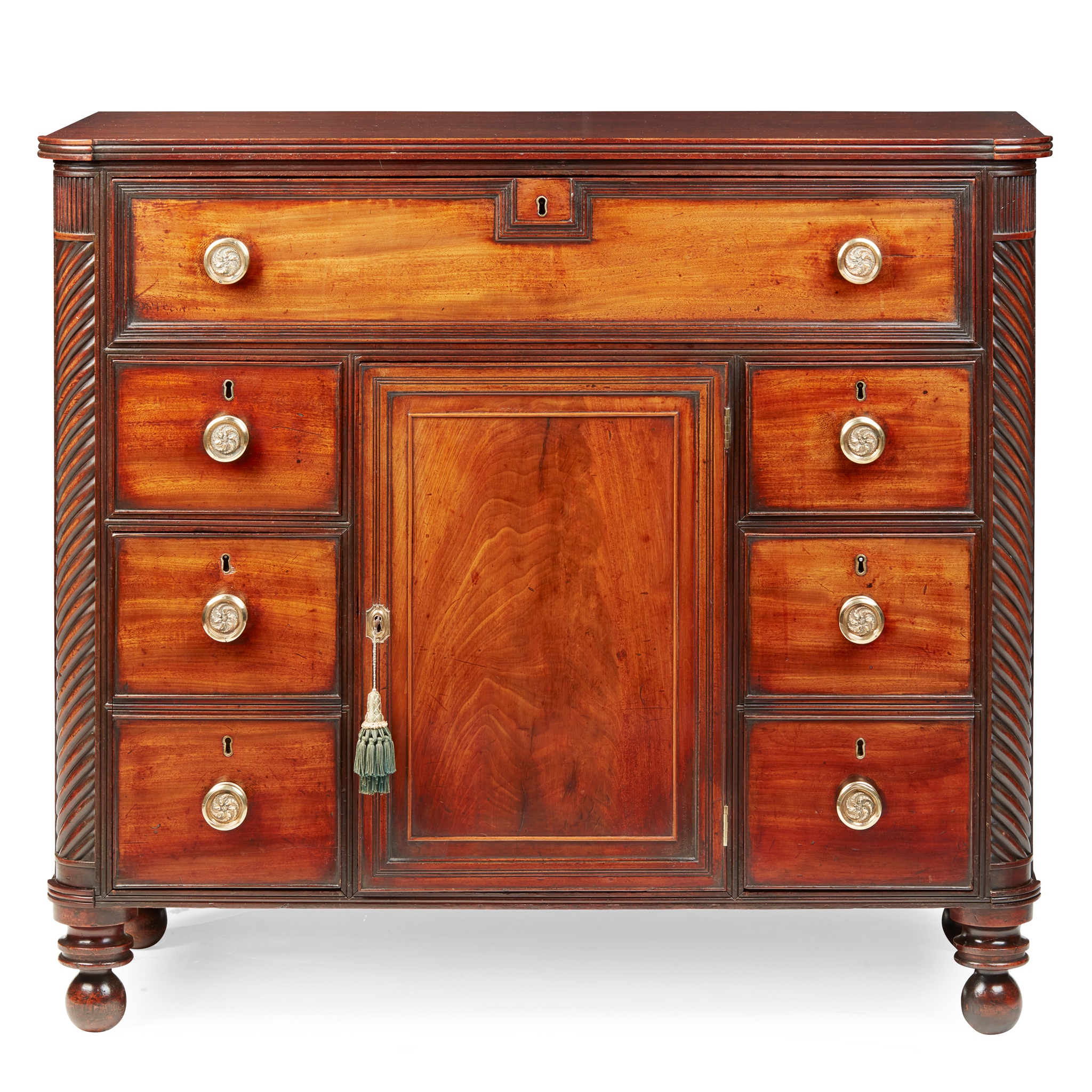 SCOTTISH REGENCY MAHOGANY CHEST OF DRAWERS