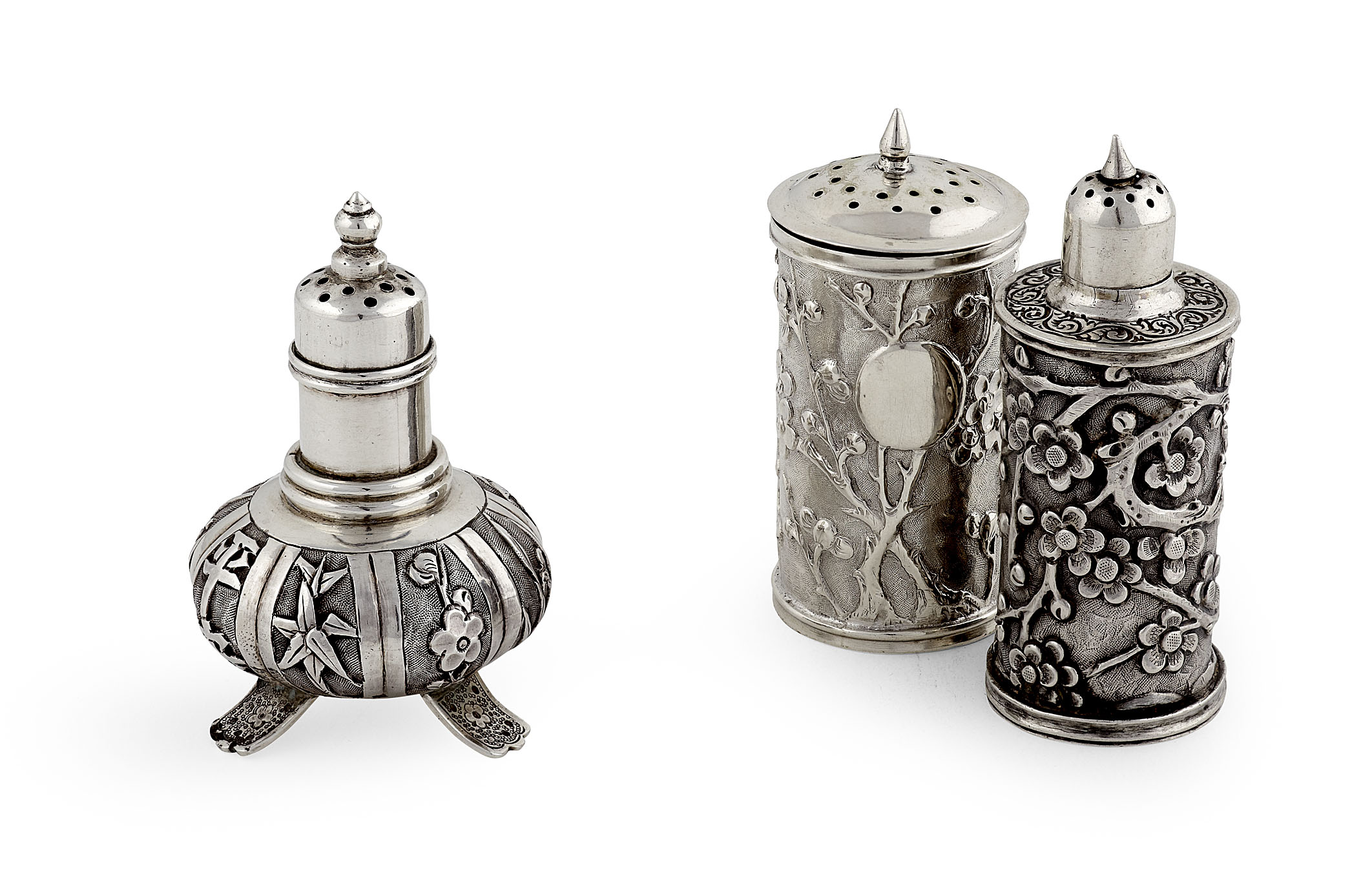 GROUP OF CHINESE EXPORT SILVER PEPPERETTES