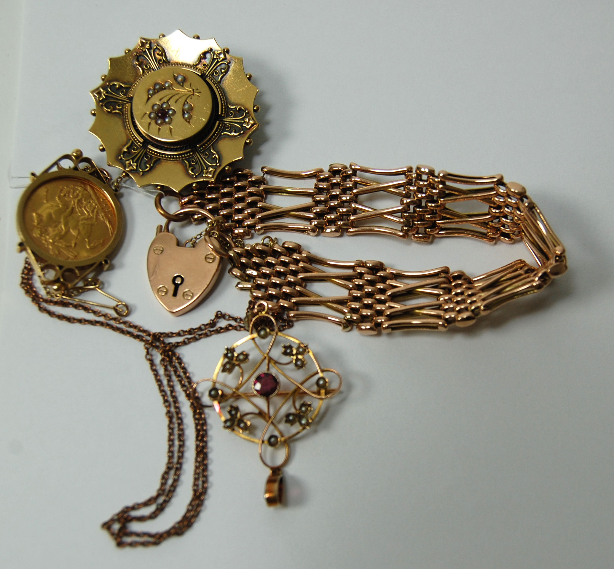 A 9ct gold fancy link bracelet,