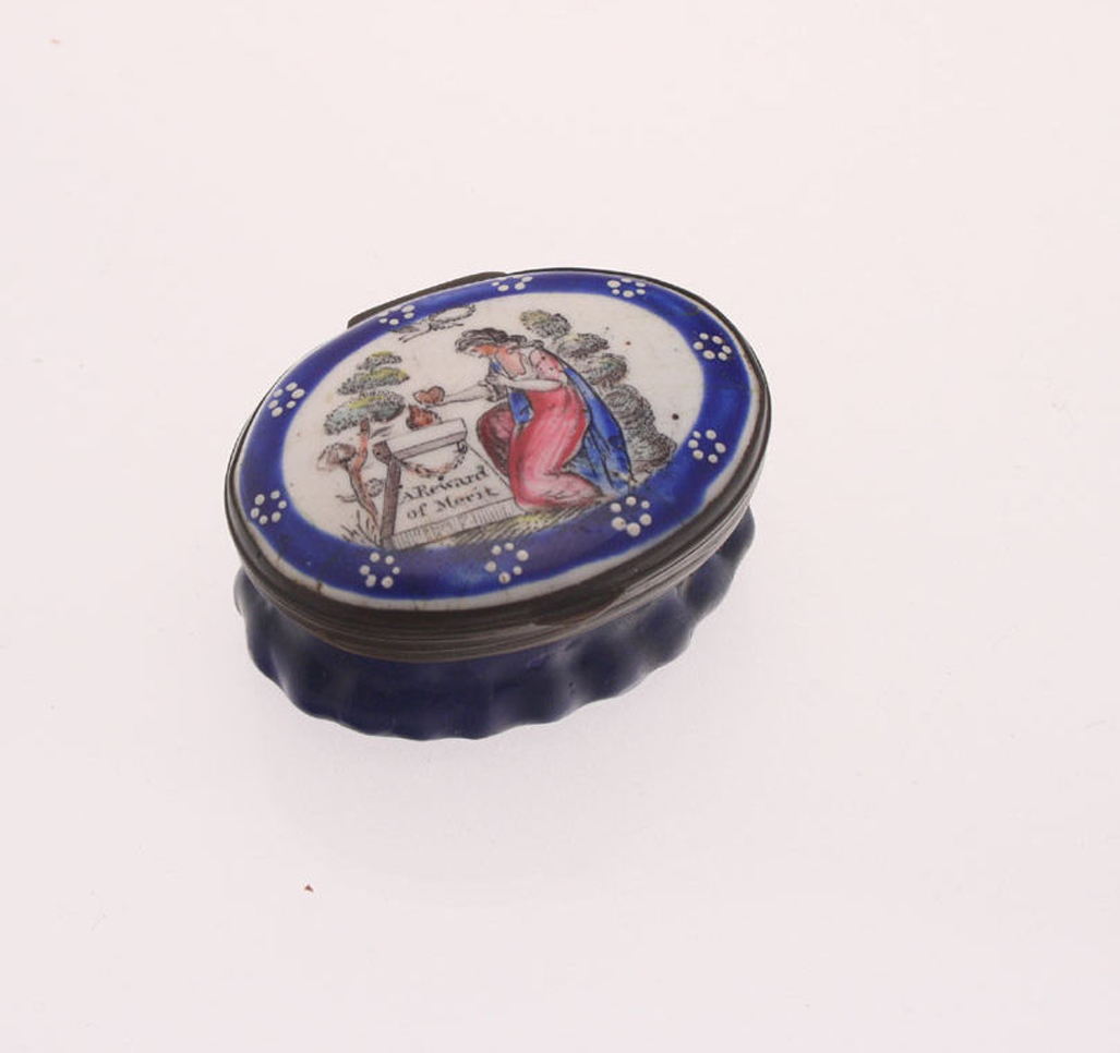 An early 19th century Battersea enamel and gilt patch box