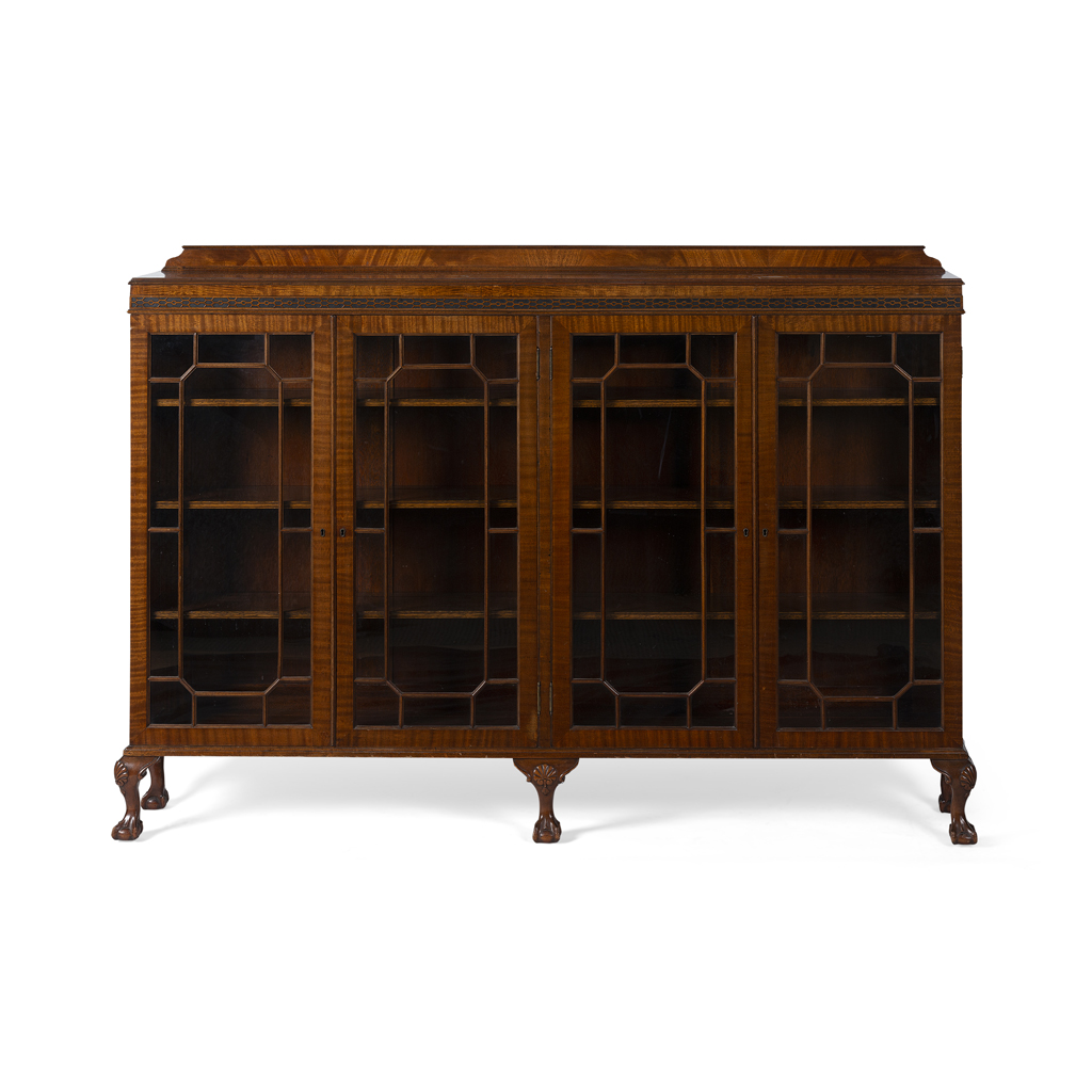 GEORGIAN STYLE MAHOGANY LOW BOOKCASE