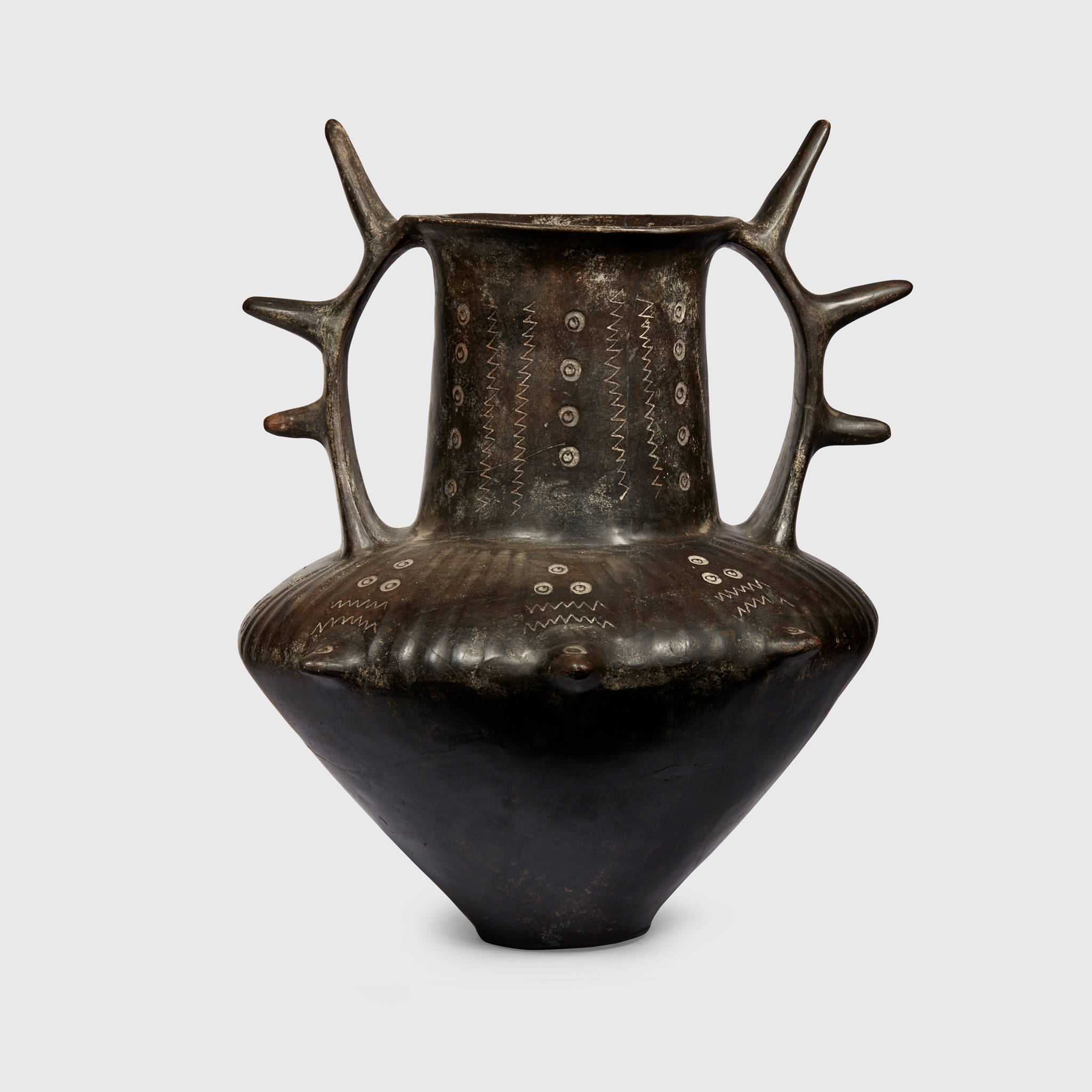 VILLANOVAN BLACKWARE AMPHORA
