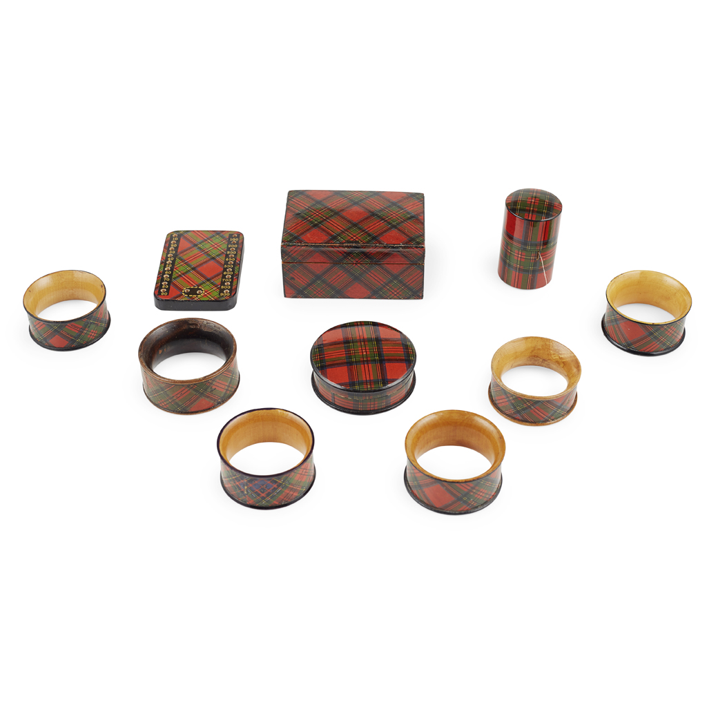 A GROUP OF MAUCHLINE 'TARTAN WARE'