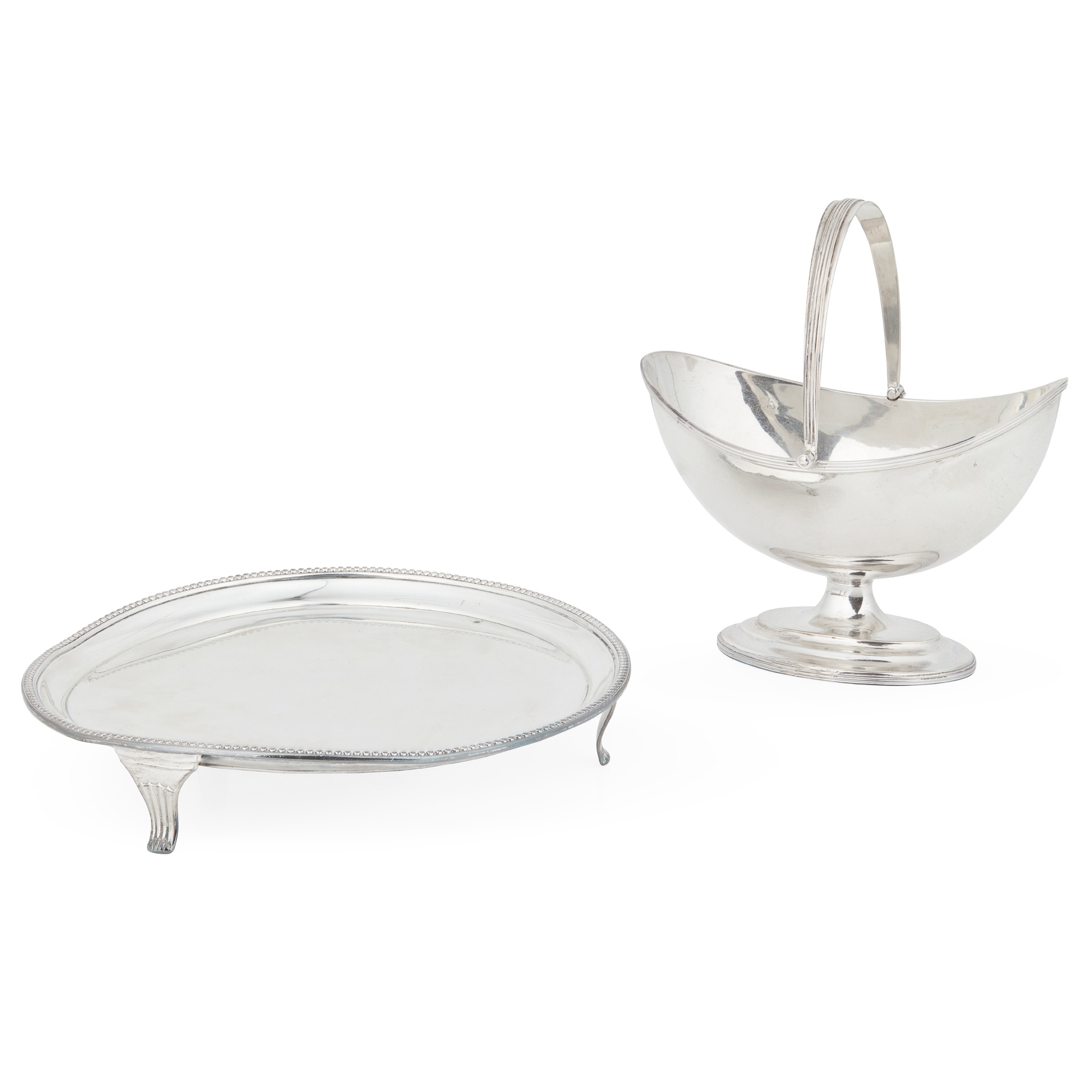 A George III swing handled sugar basin