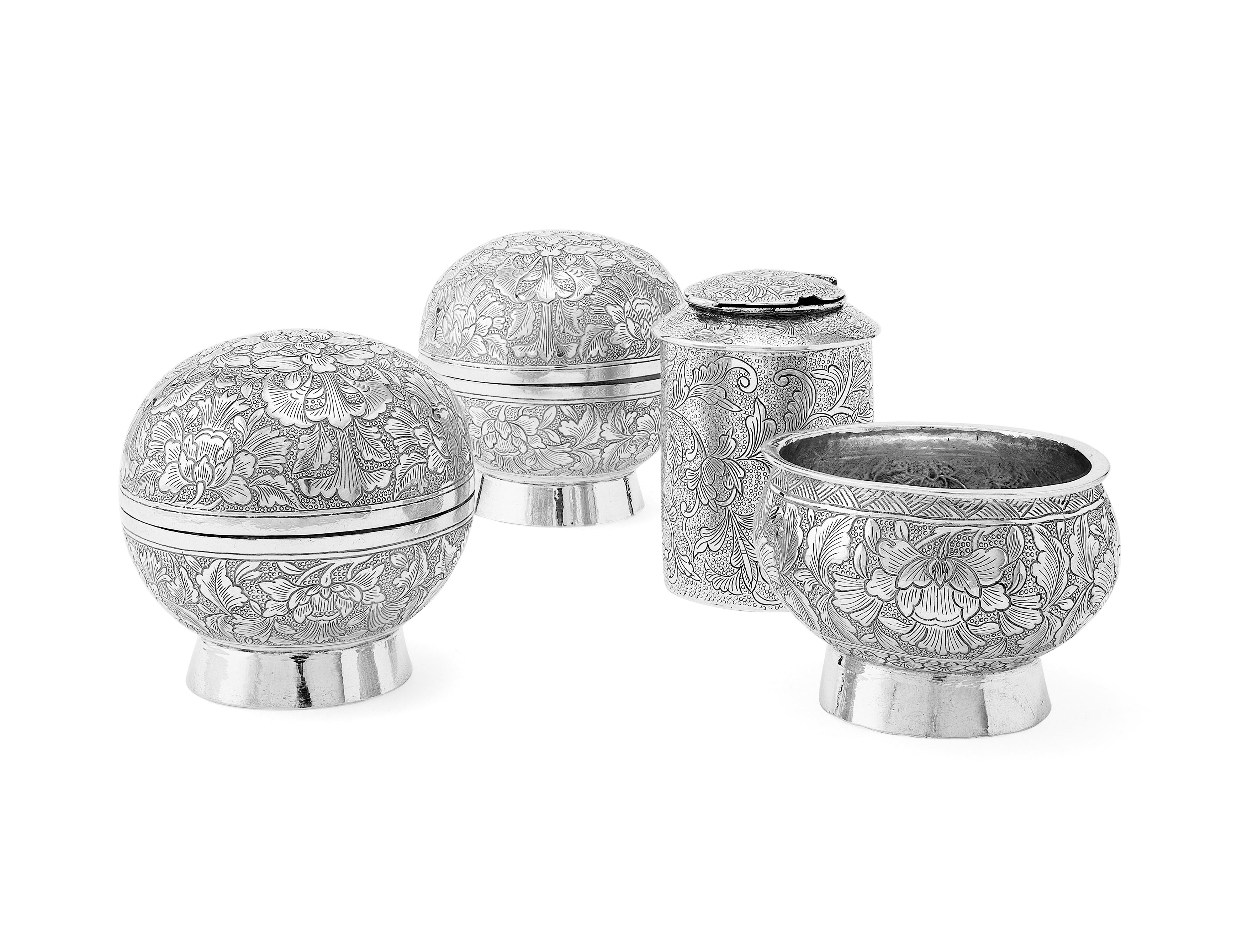 STRAITS CHINESE SILVER SIREH SET