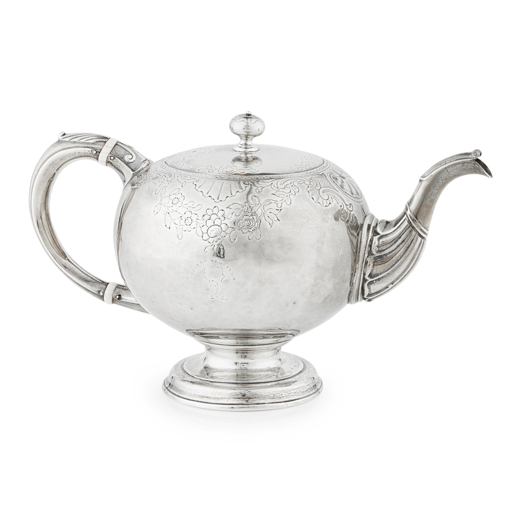 GLASGOW - A SCOTTISH PROVINCIAL BULLET TEAPOT
