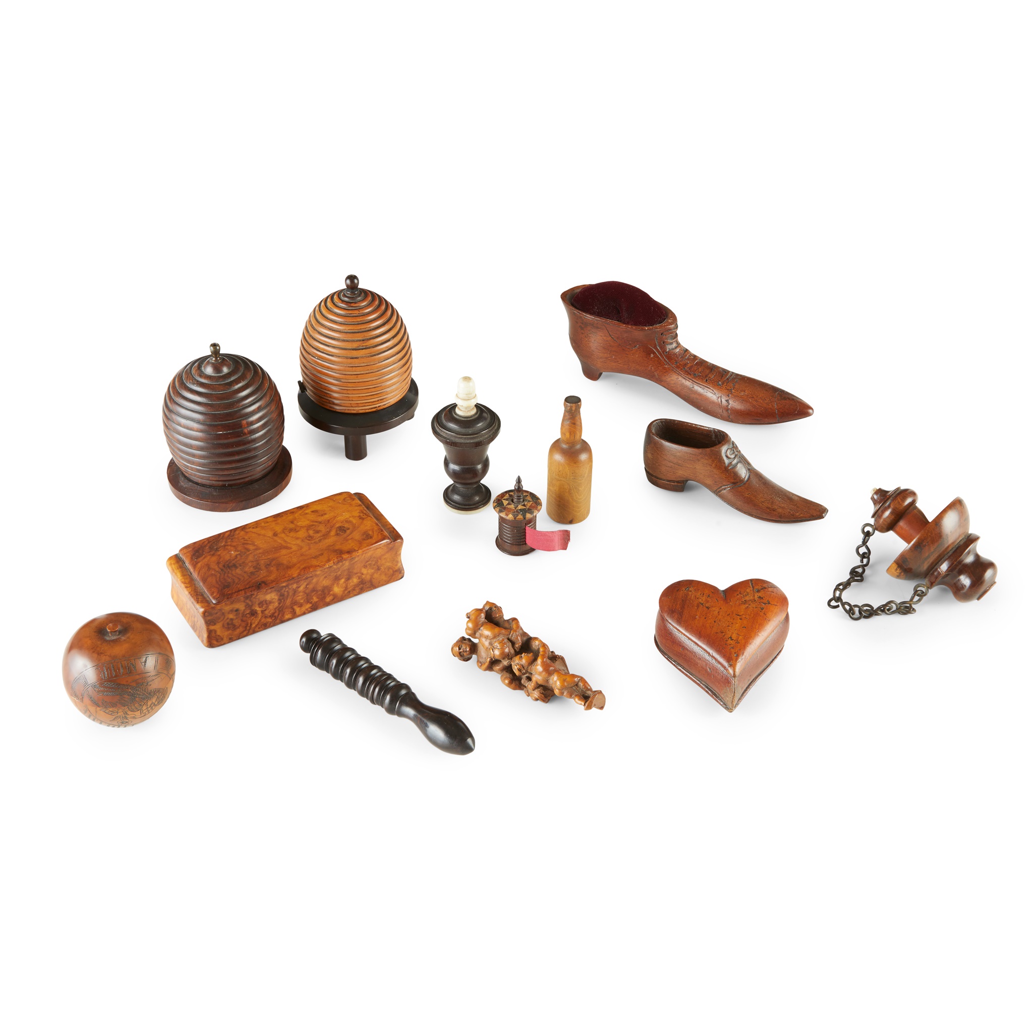 GROUP OF SMALL TREEN OBJECTS