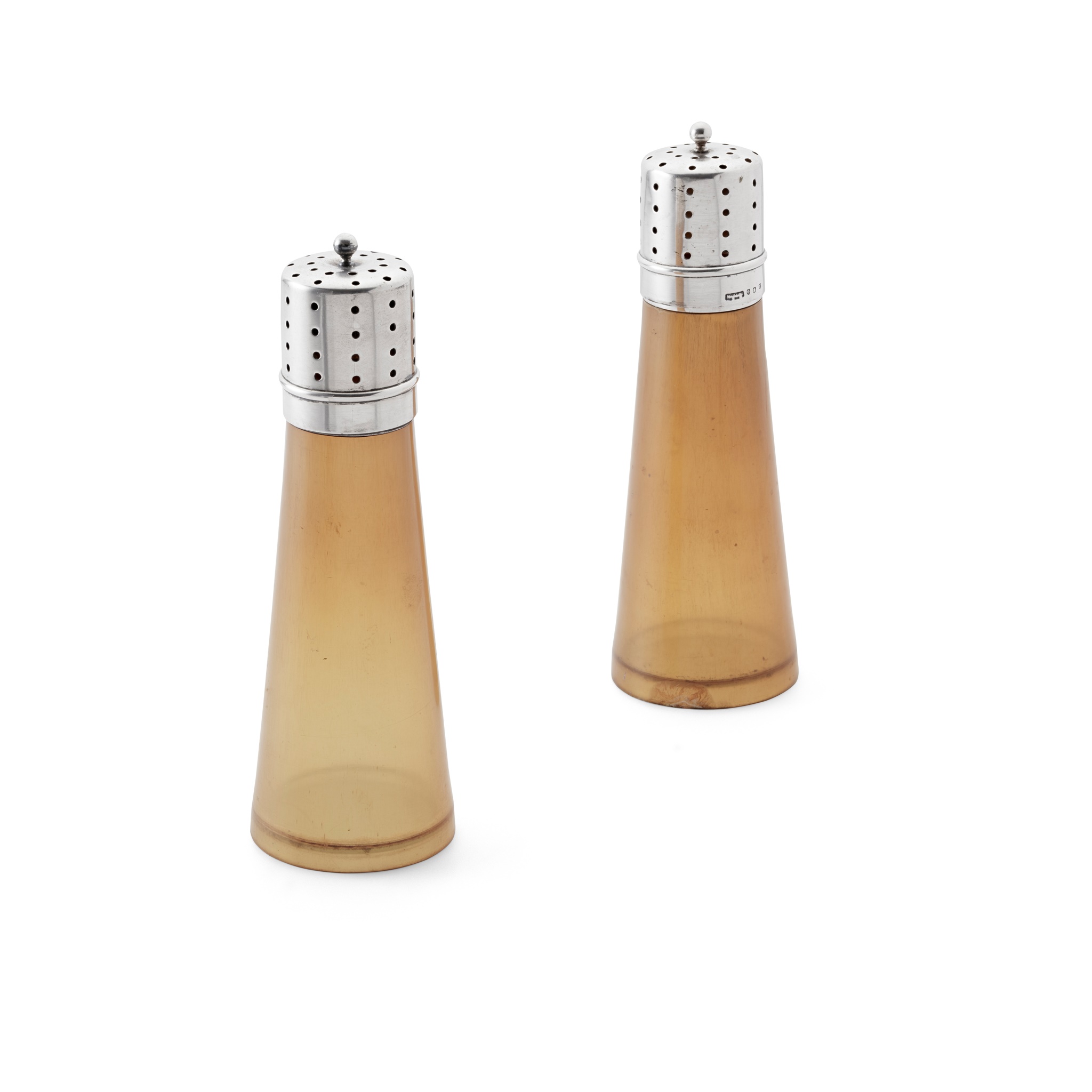 ABERDEEN – A PAIR OF SCOTTISH PROVINCIAL HORN AND SILVER CASTERS