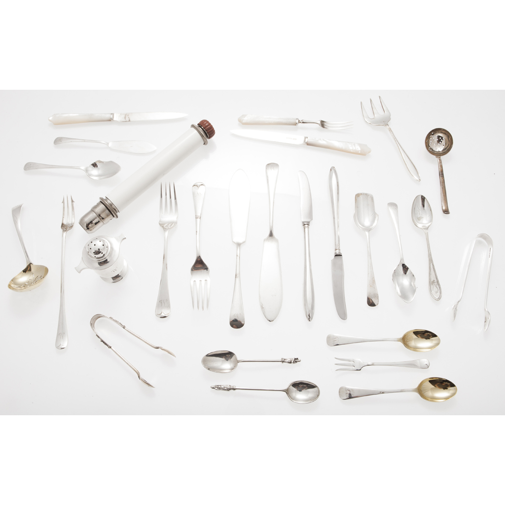 A collection of miscellaneous silver