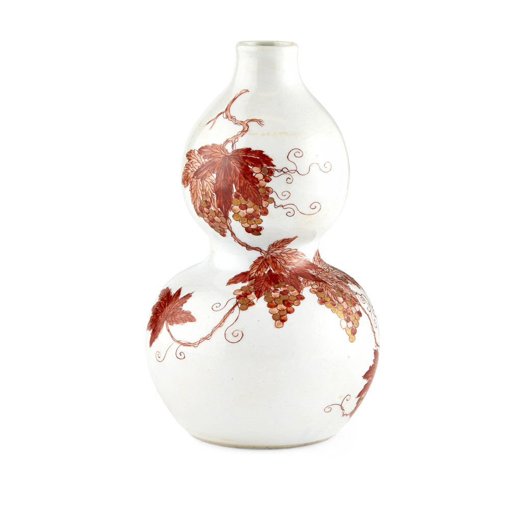 IRON-RED AND GILT DECORATED DOUBLE-GOURD VASE