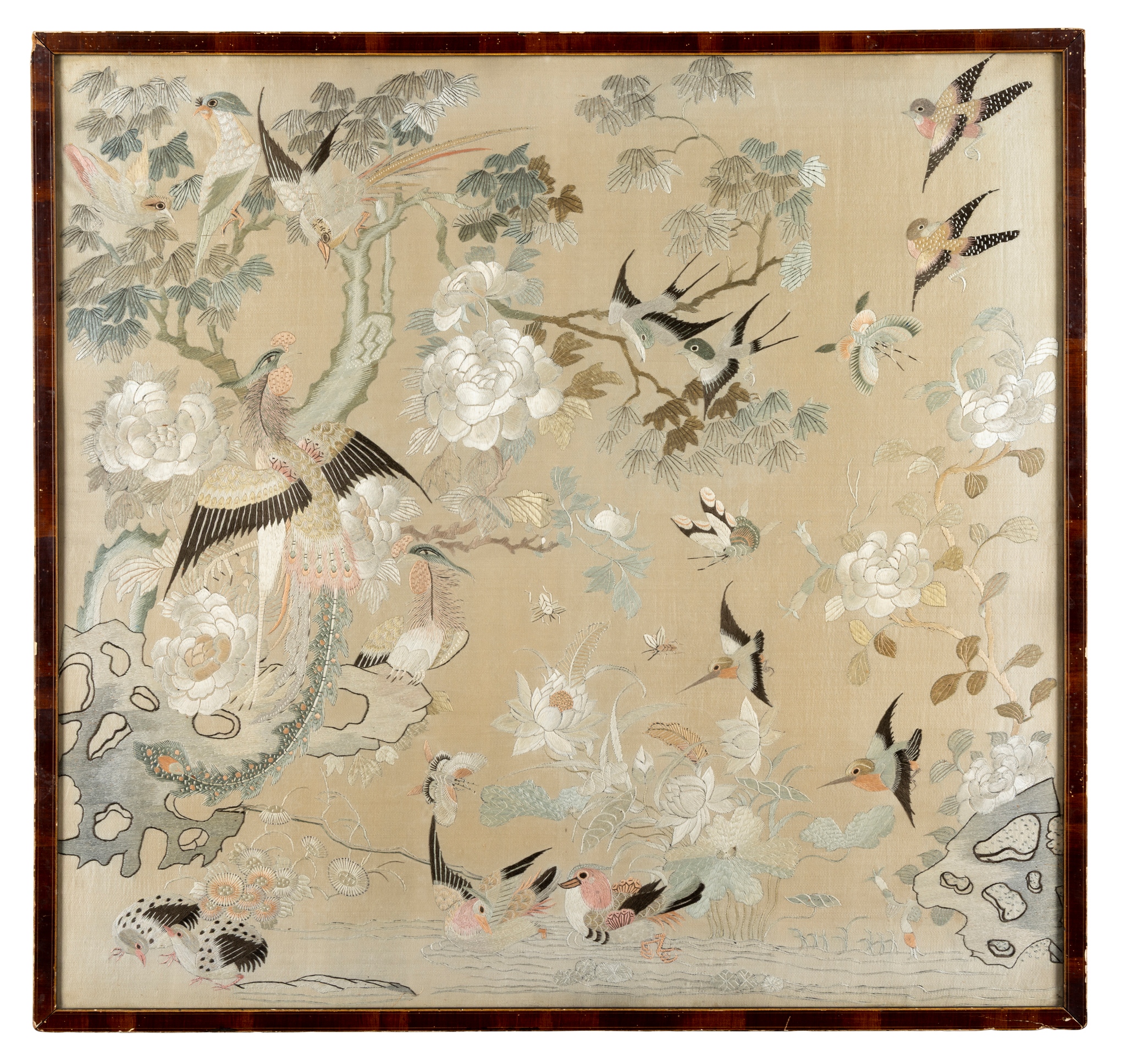 LARGE CHINESE CANTON SILK EMBROIDERED 'HUNDRED BIRDS' PANEL
