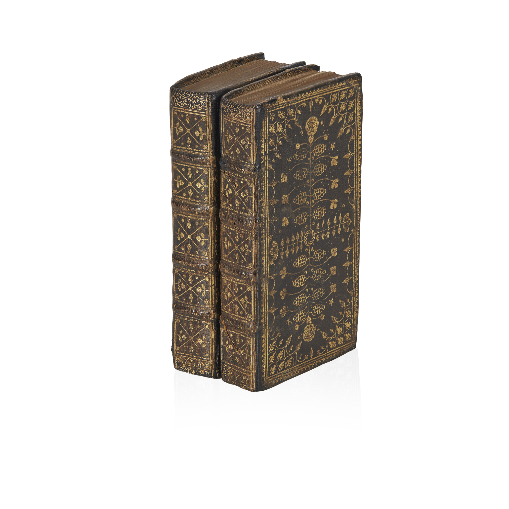 Scottish herringbone bindings