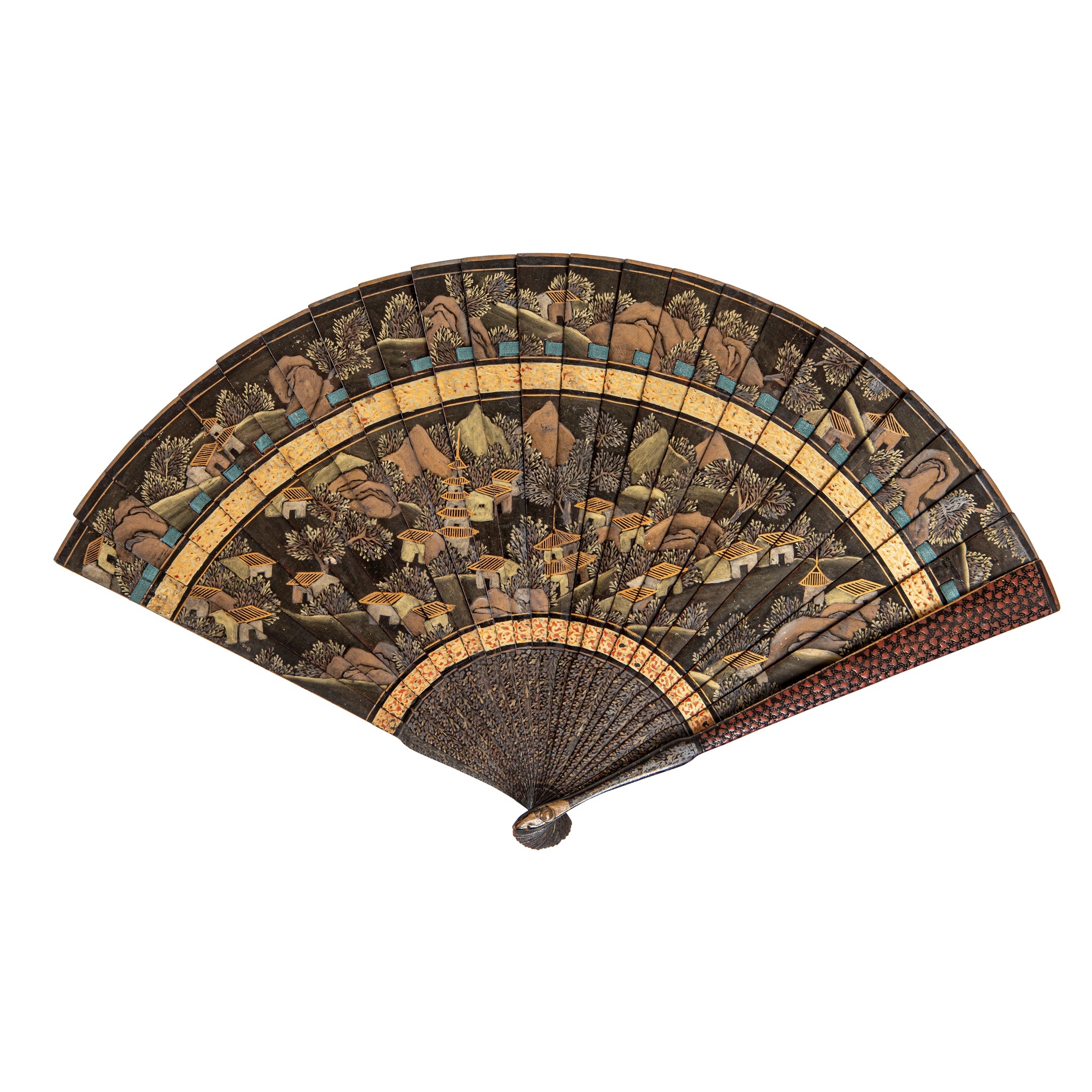 GILT LACQUERED 'LANDSCAPE' WOODEN BRISÉ FAN