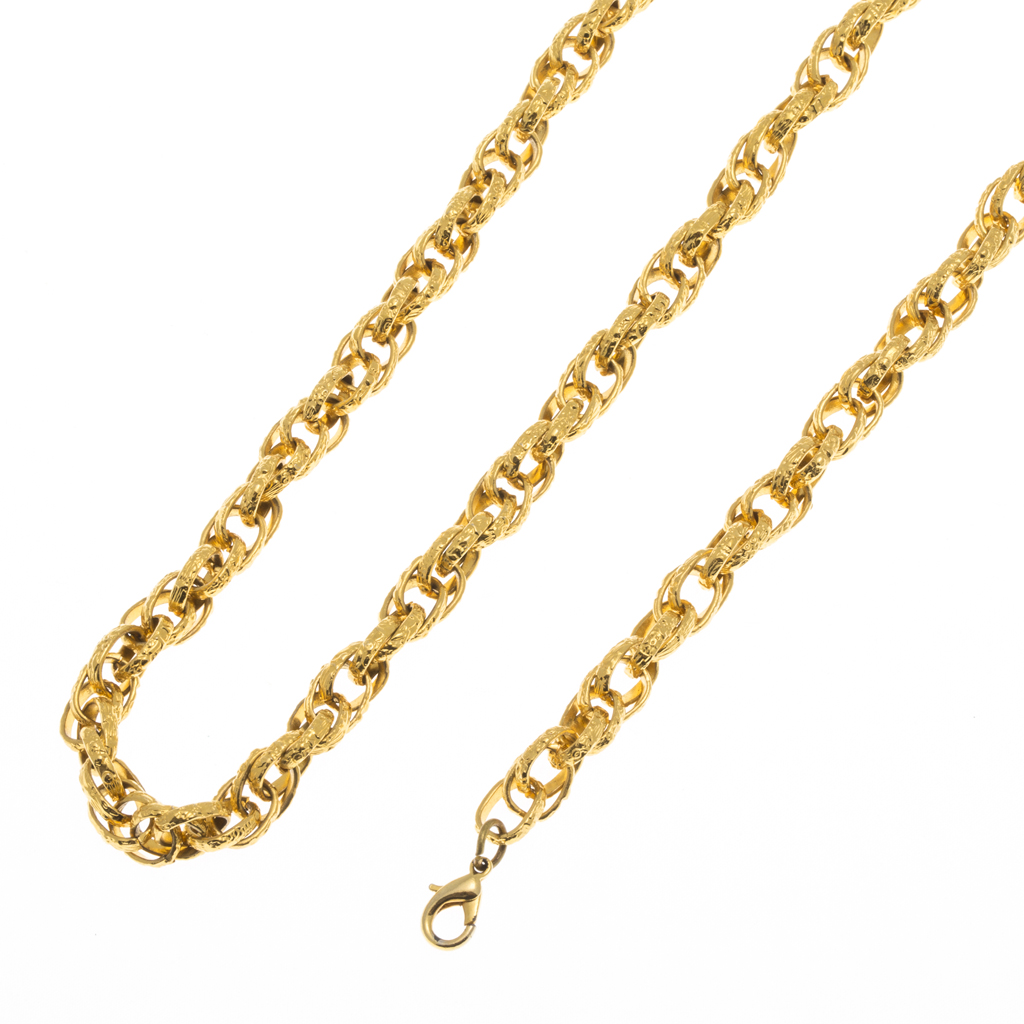 A textured link necklace and bracelet