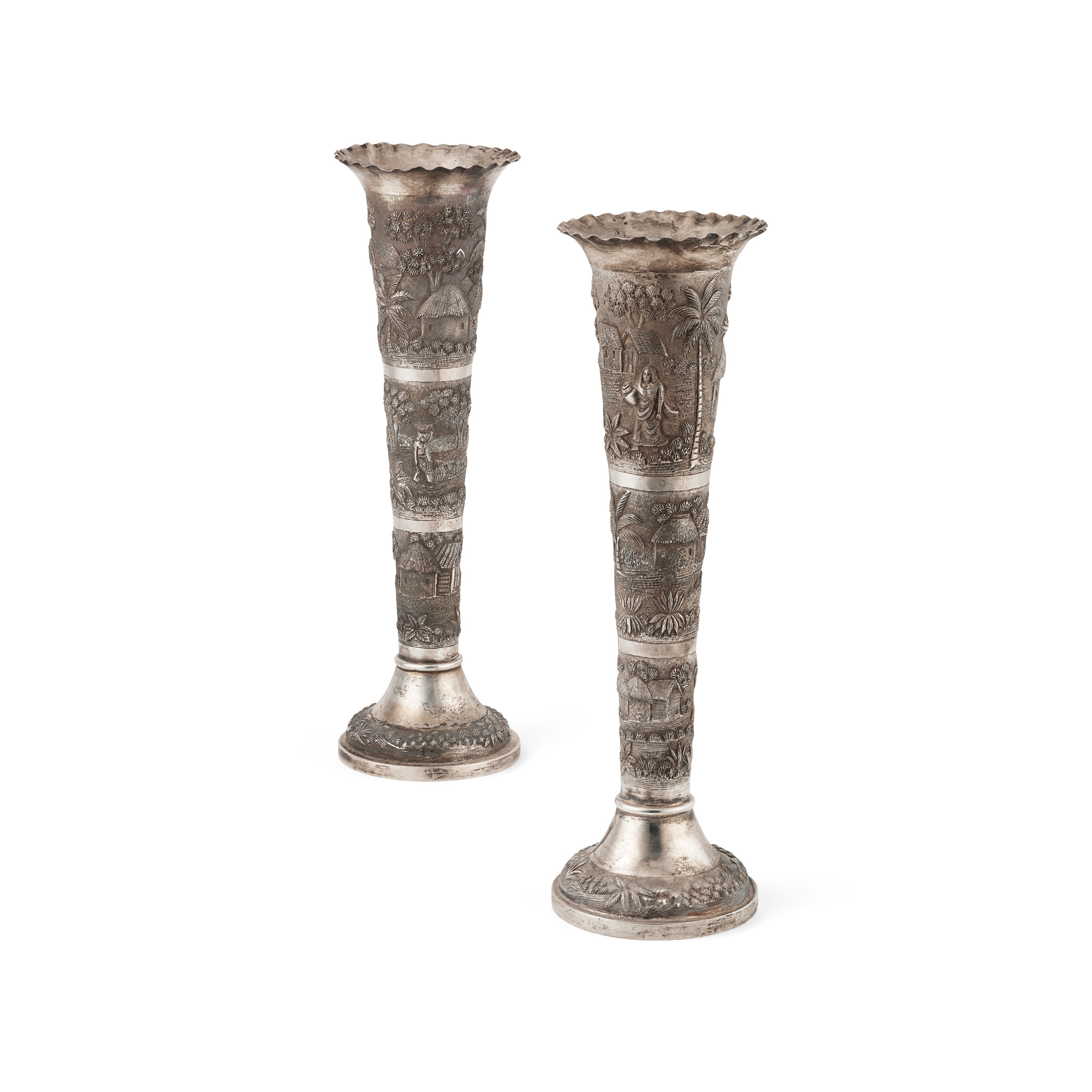 A PAIR OF 19TH CENTURY INDIAN VASES