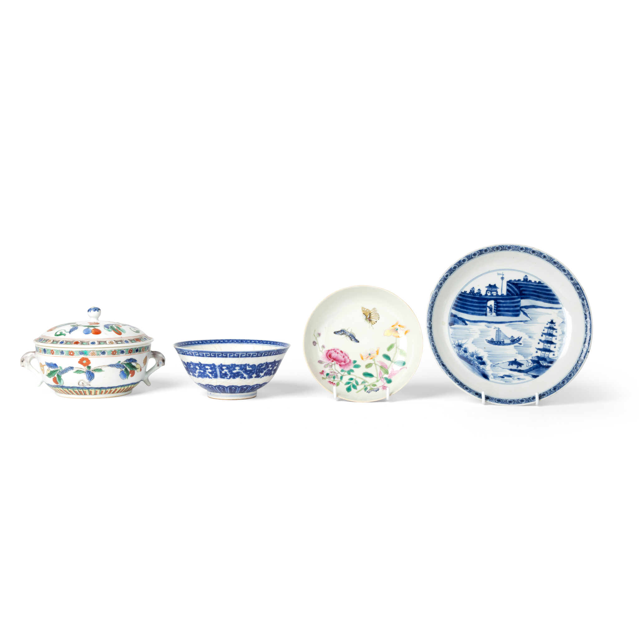 GROUP OF FOUR CHINESE PORCELAIN WARES
