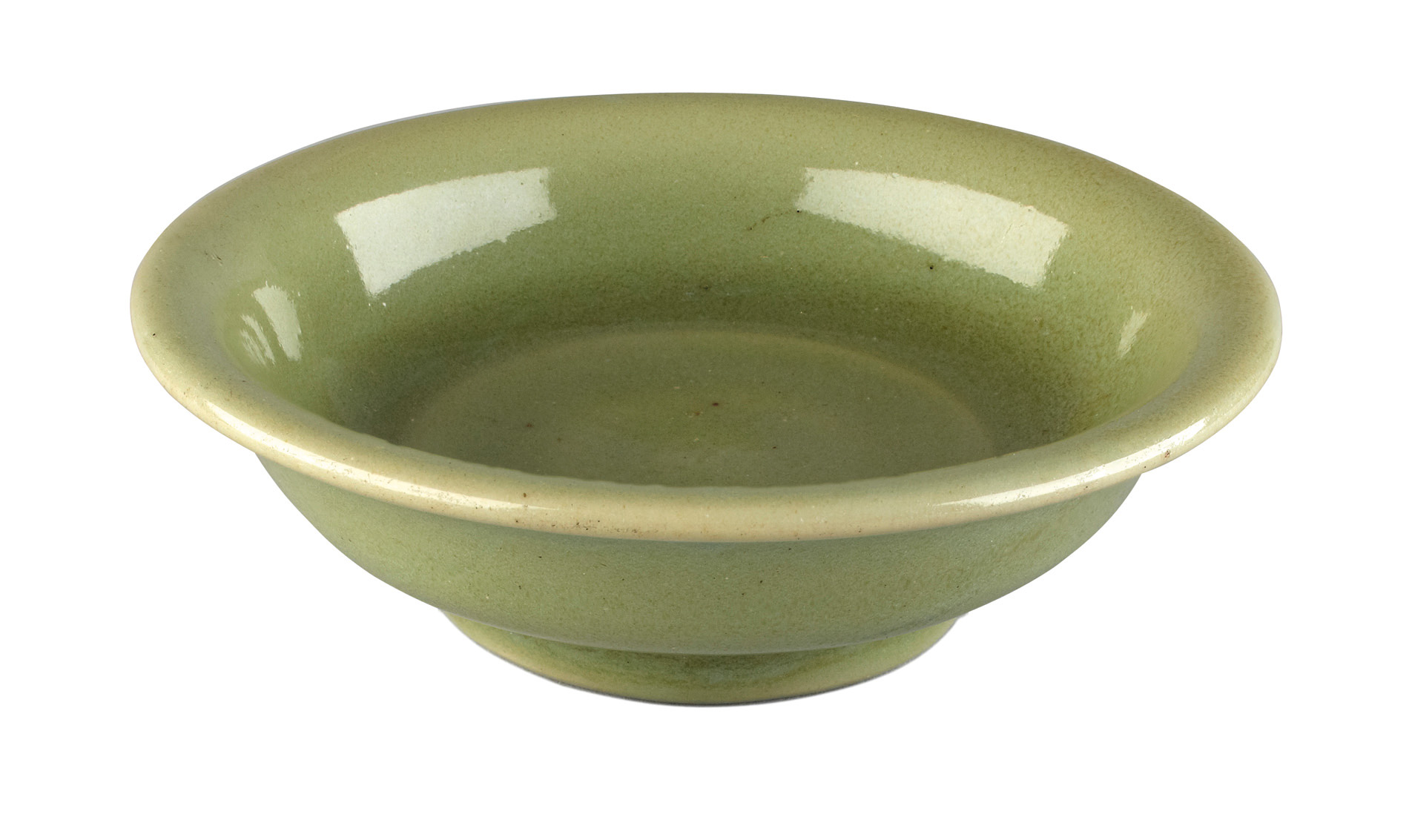 A LONGQUAN SMALL CELADON CIRCULAR DISH