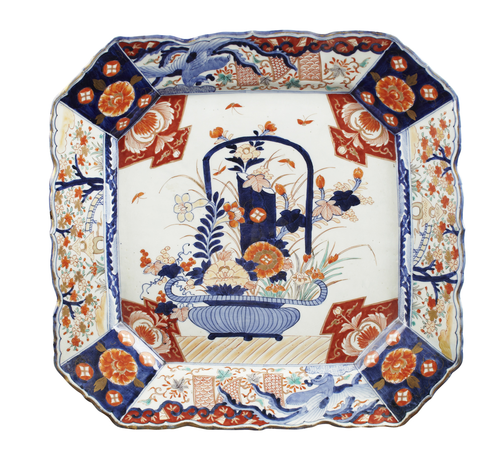 JAPANESE IMARI CHARGER