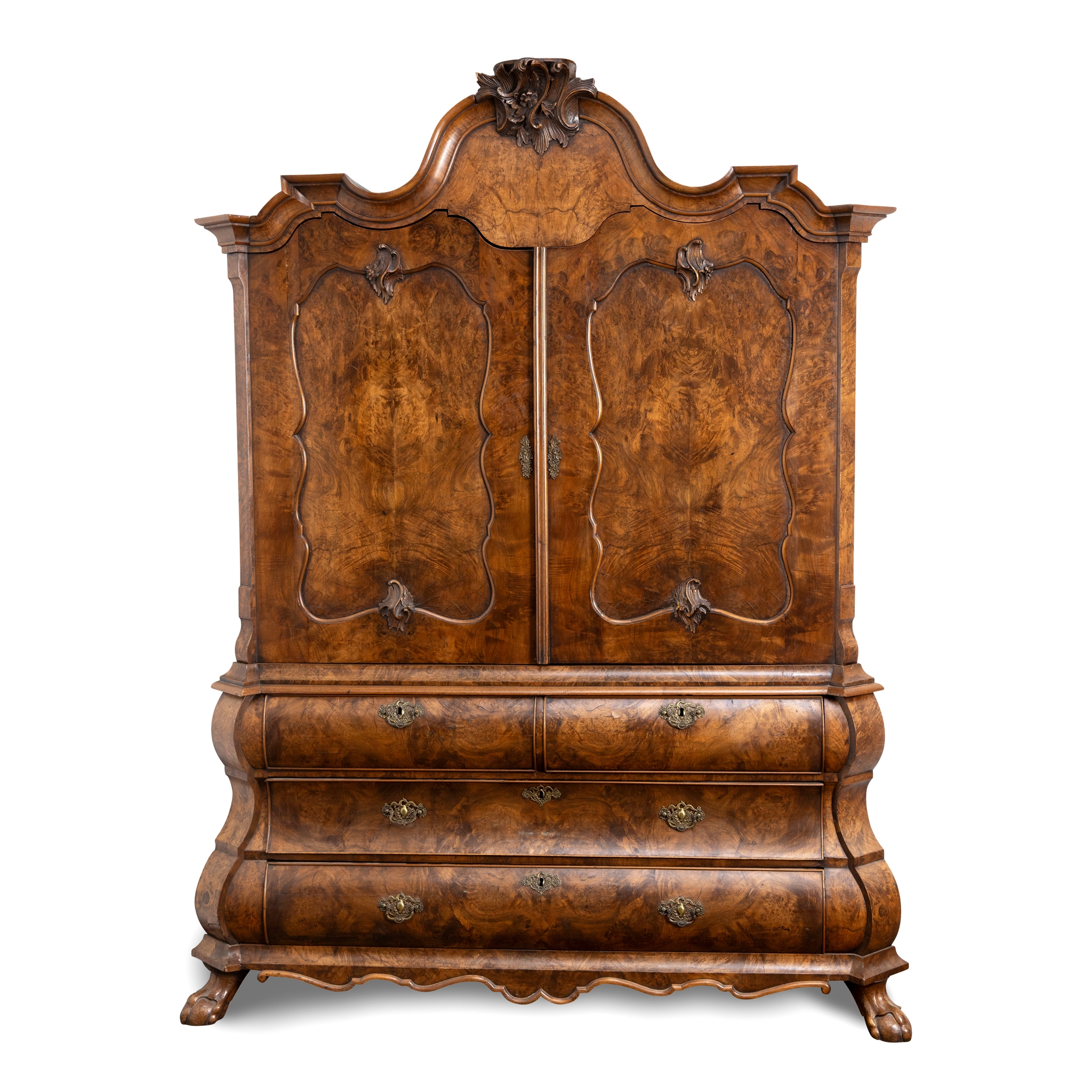 A DUTCH WALNUT LINEN PRESS