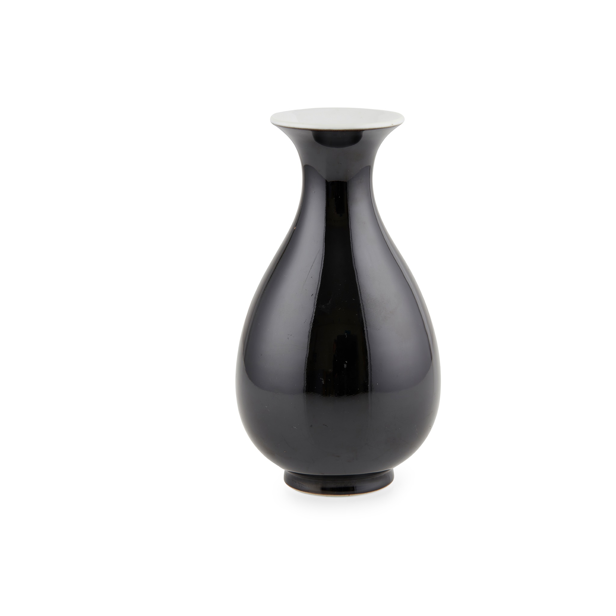 BLACK-GLAZED YUHUCHUN VASE