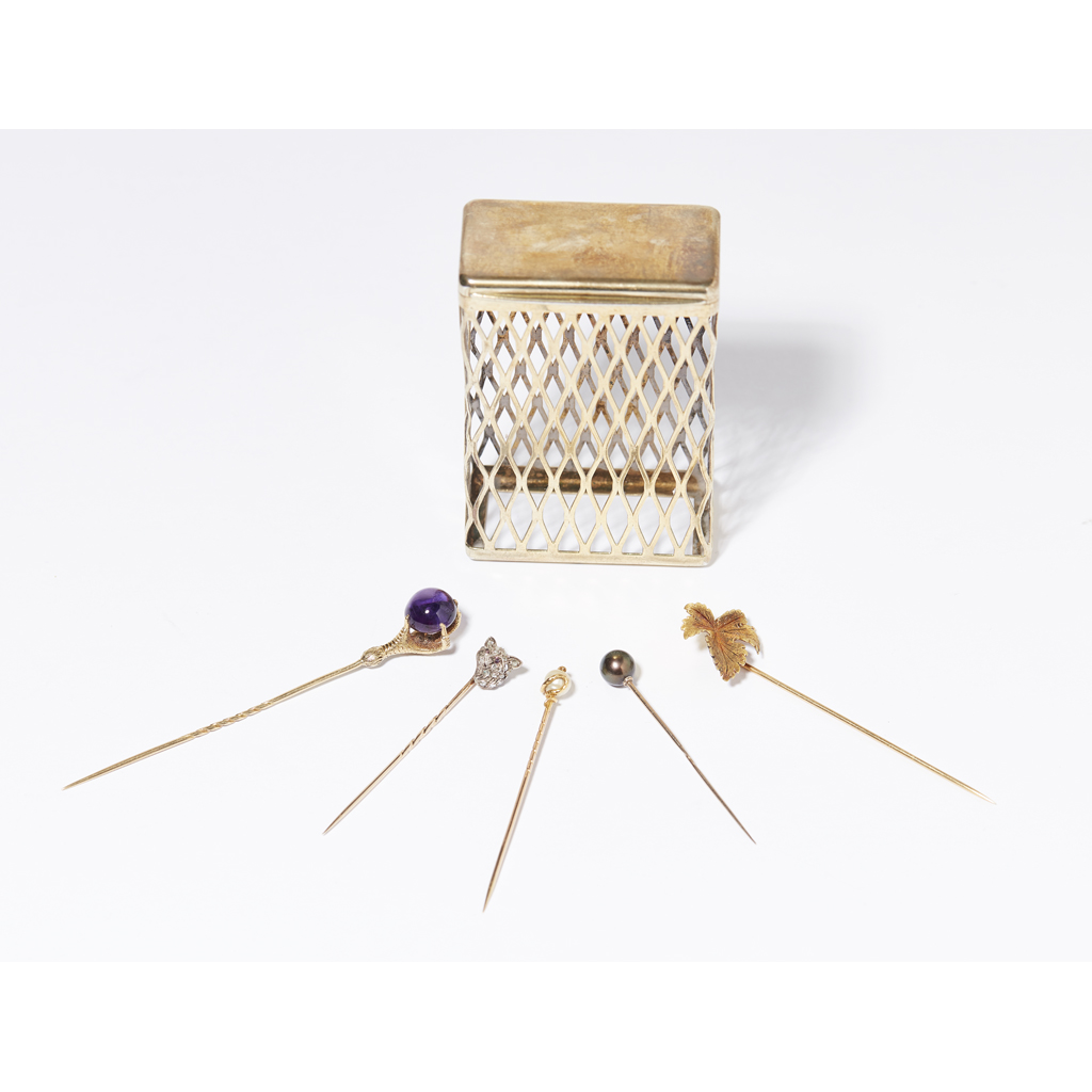 A collection of gentleman's tie pins