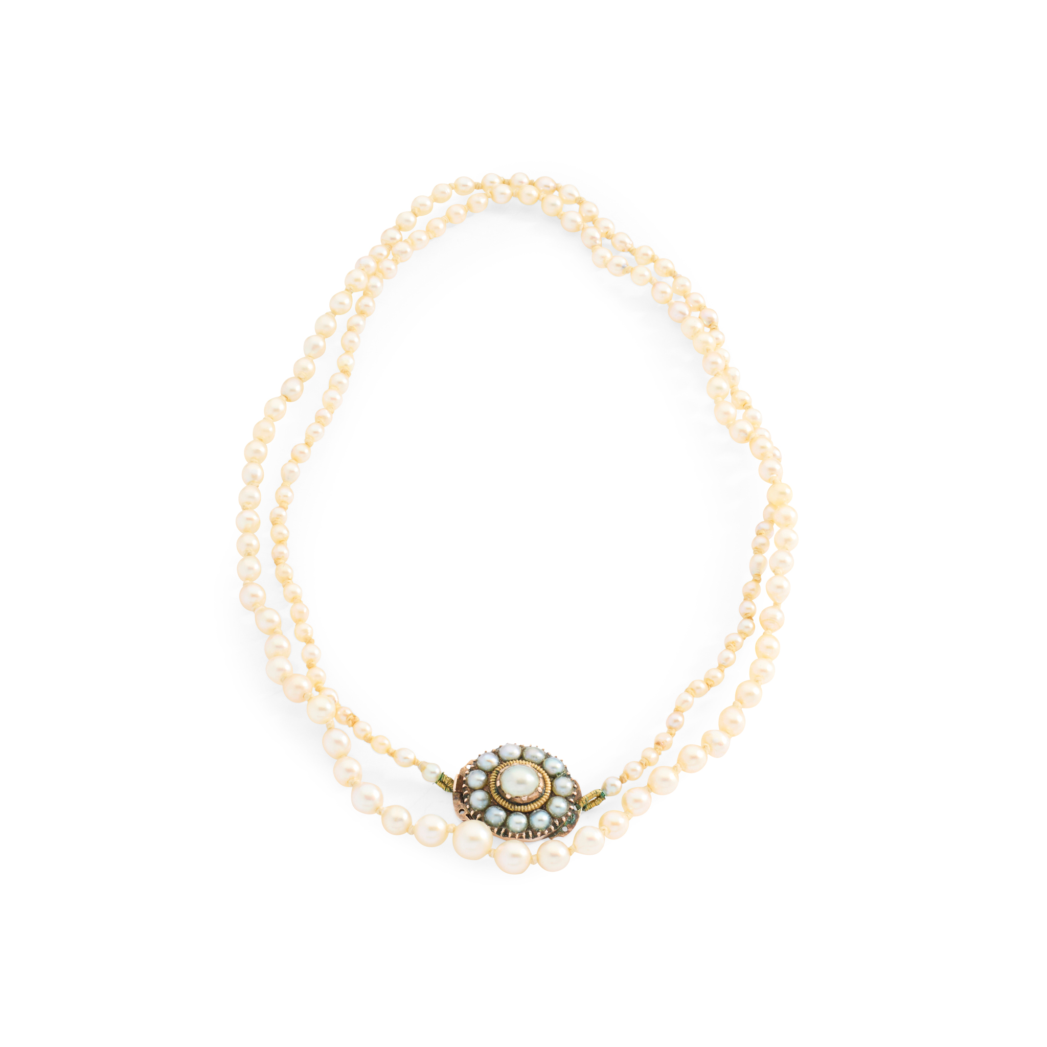 A pearl necklace