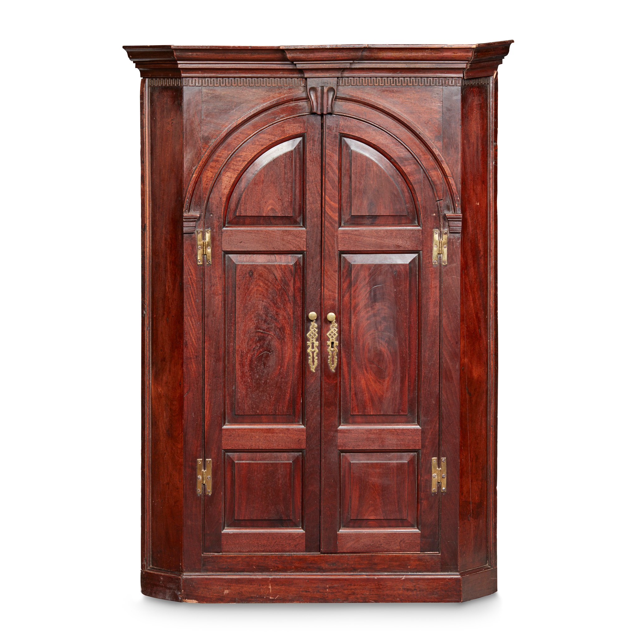GEORGE II MAHOGANY HANGING CORNER CUPBOARD