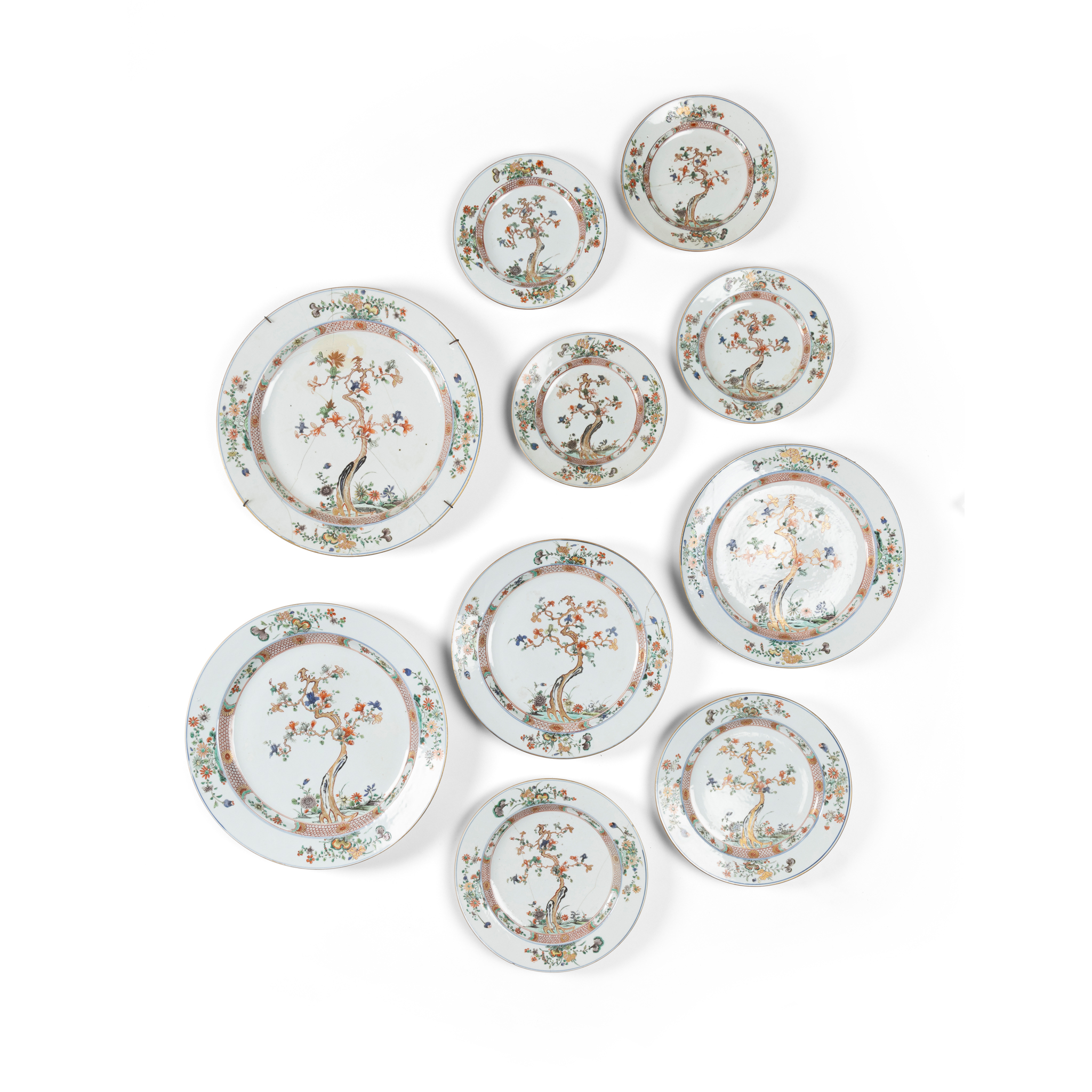 SET OF TEN FAMILLE VERTE GRADUATED DISHES