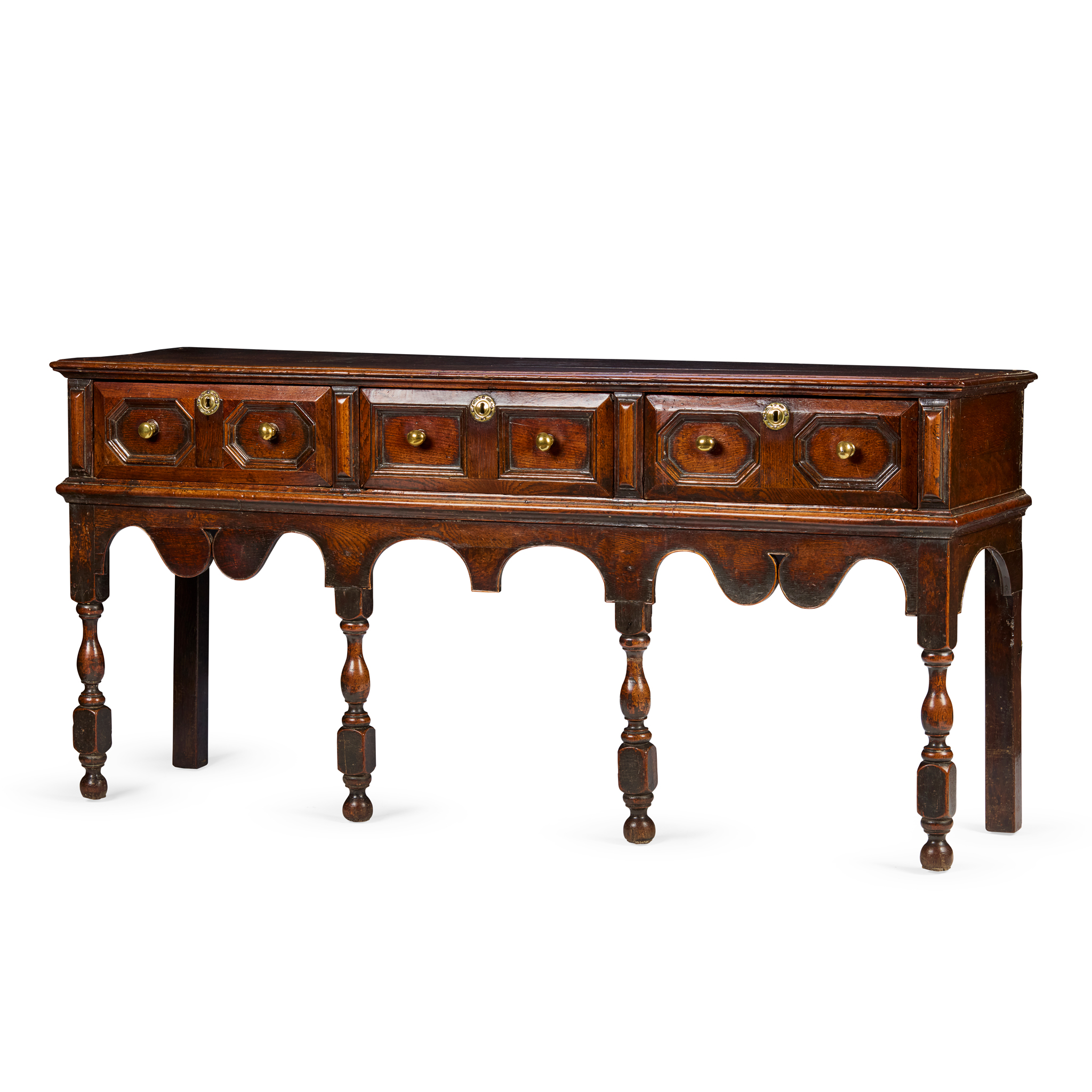 WILLIAM AND MARY OAK LOW DRESSER