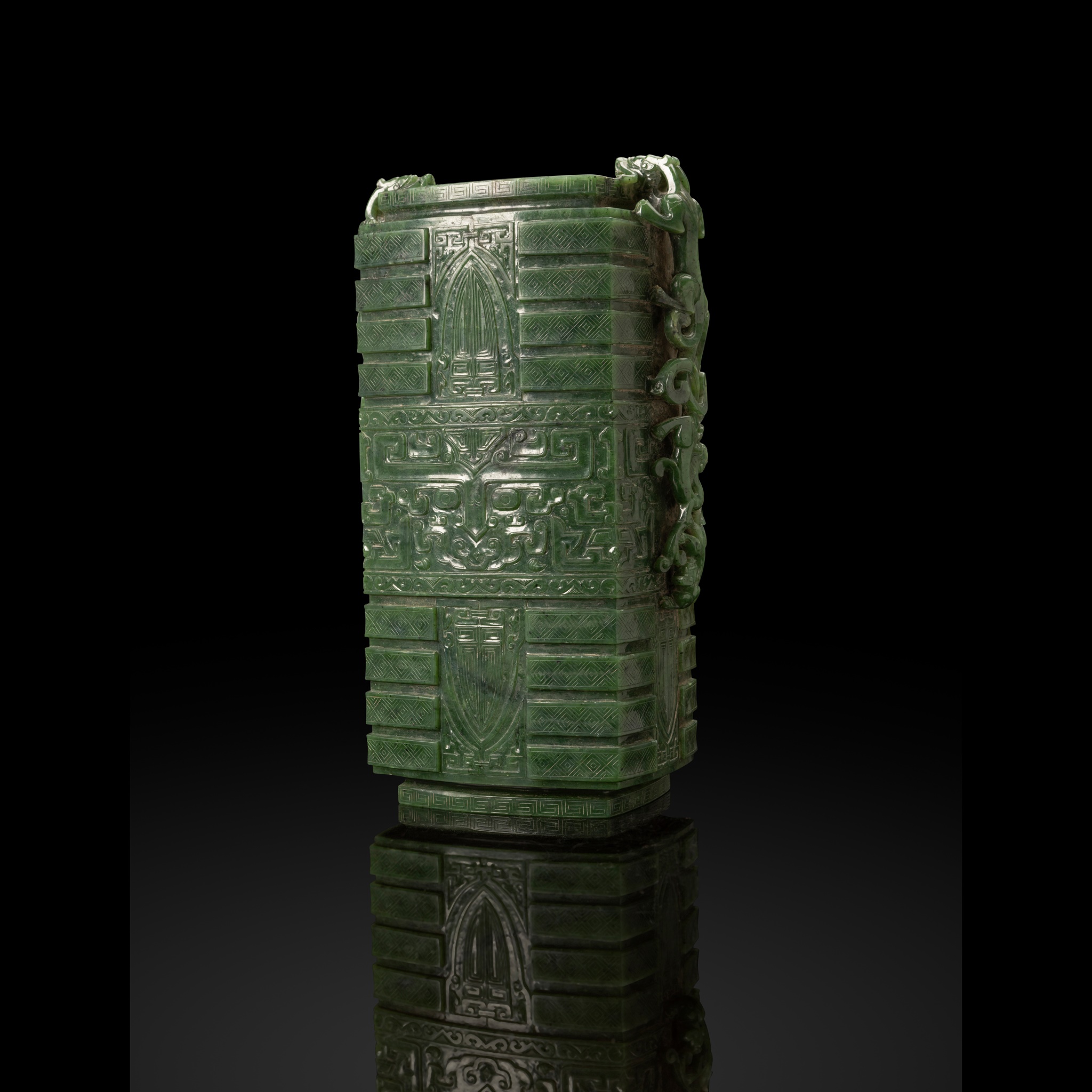 LARGE SPINACH JADE ARCHAISTIC 'CONG' VASE
