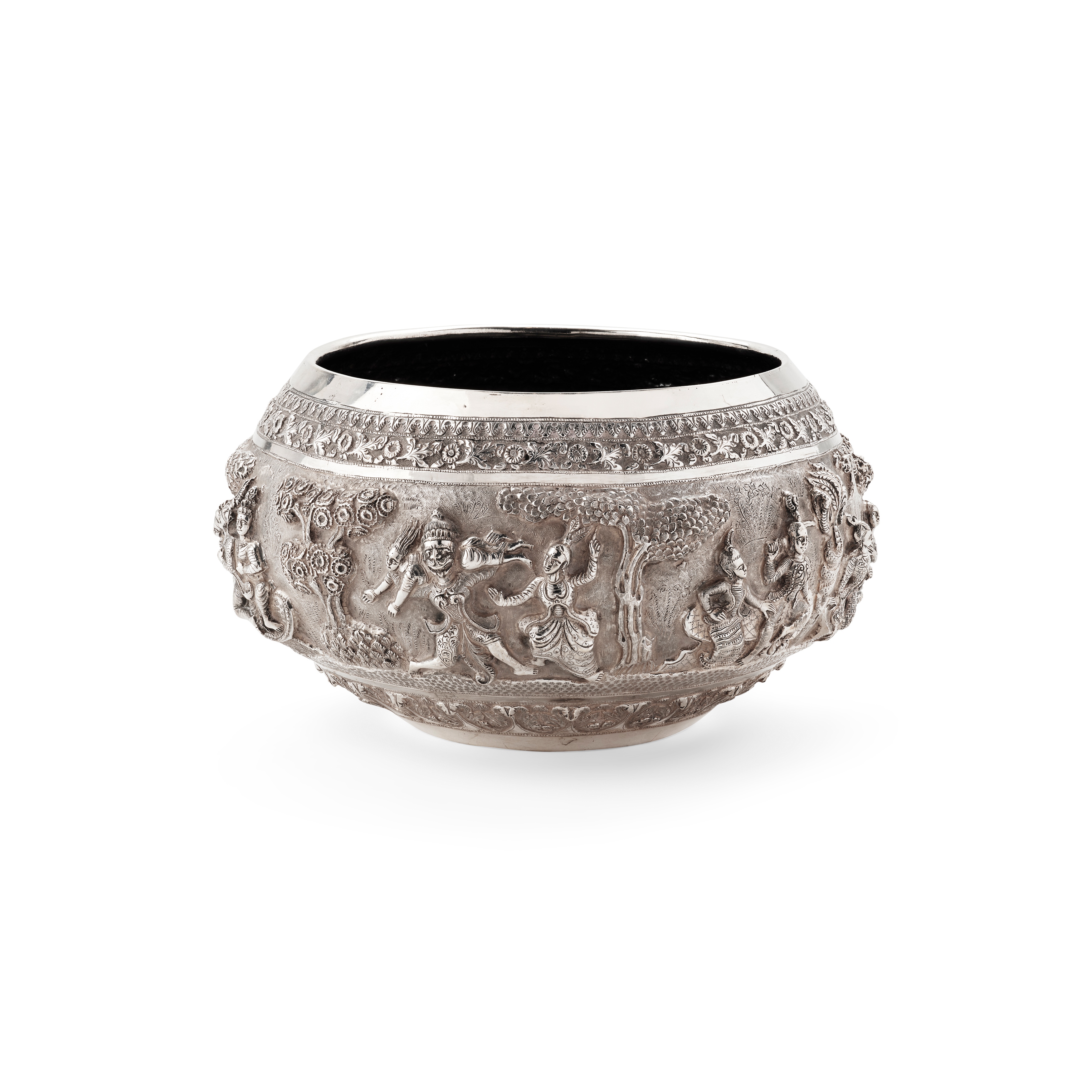 LUCKNOW - AN INDIAN BOWL